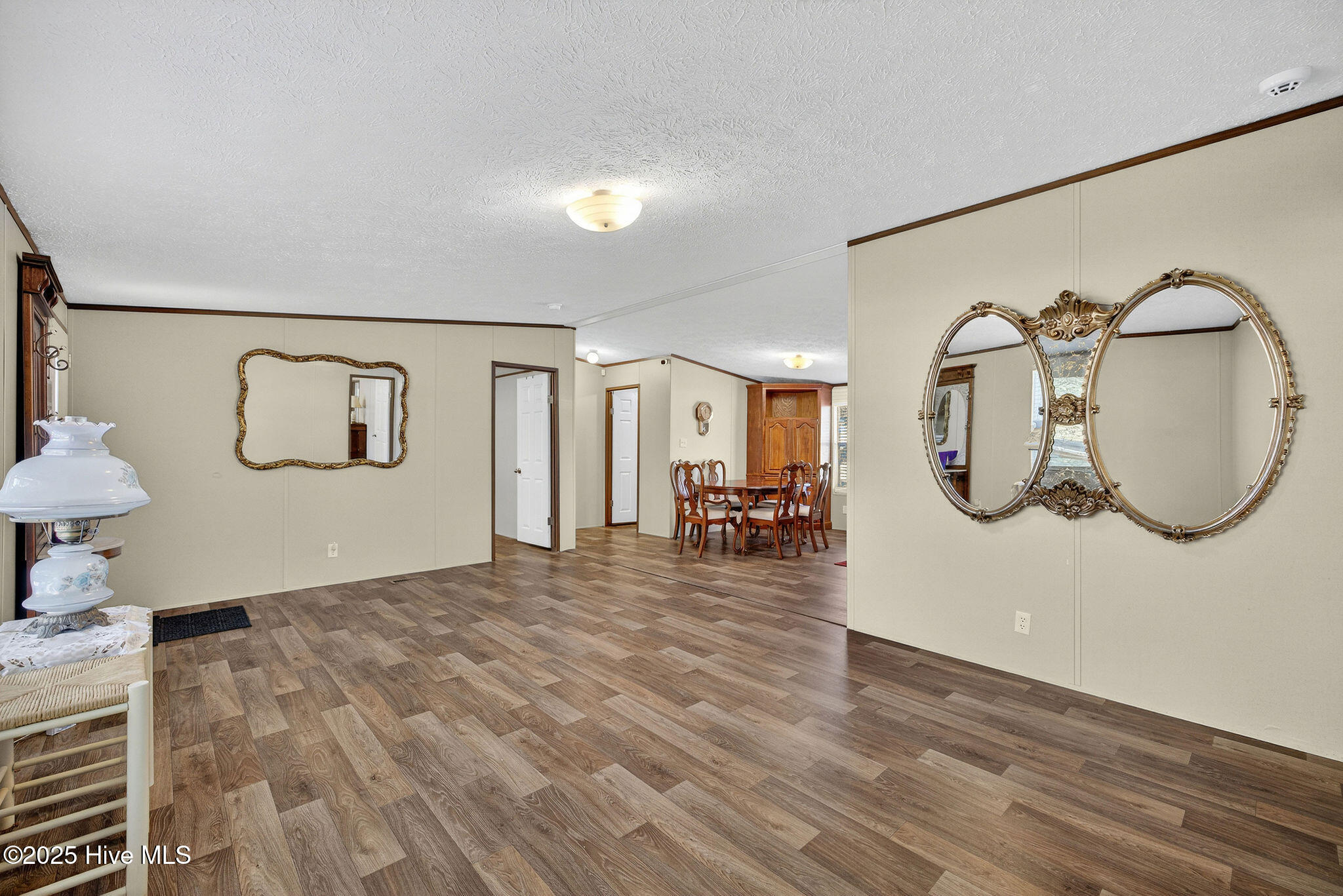 100537876 | Photo 15