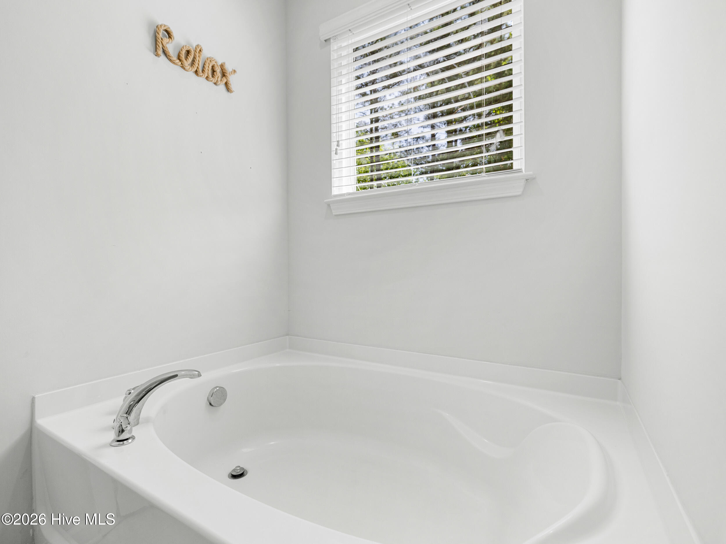 100567072 | Photo 35