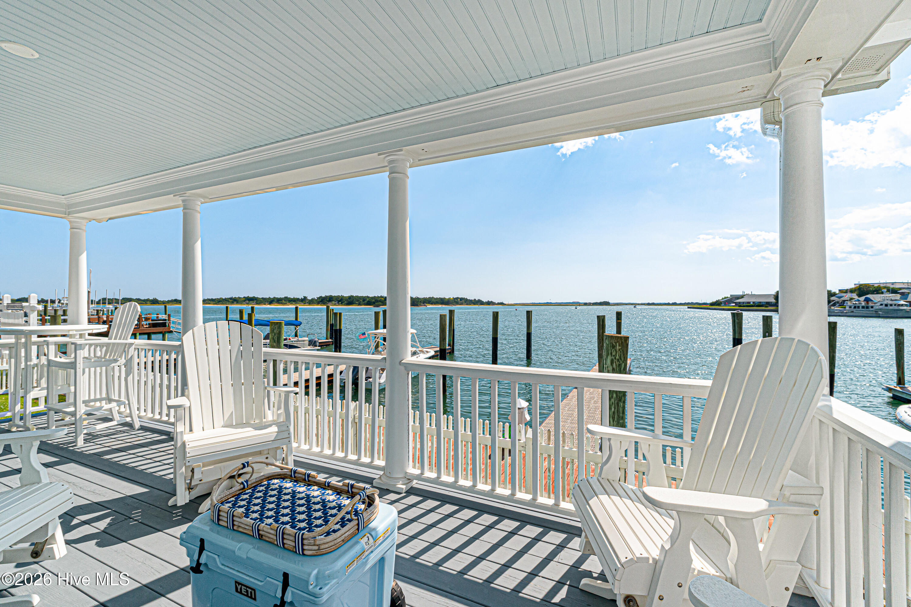 122 Front Street & Slip #5,Beaufort