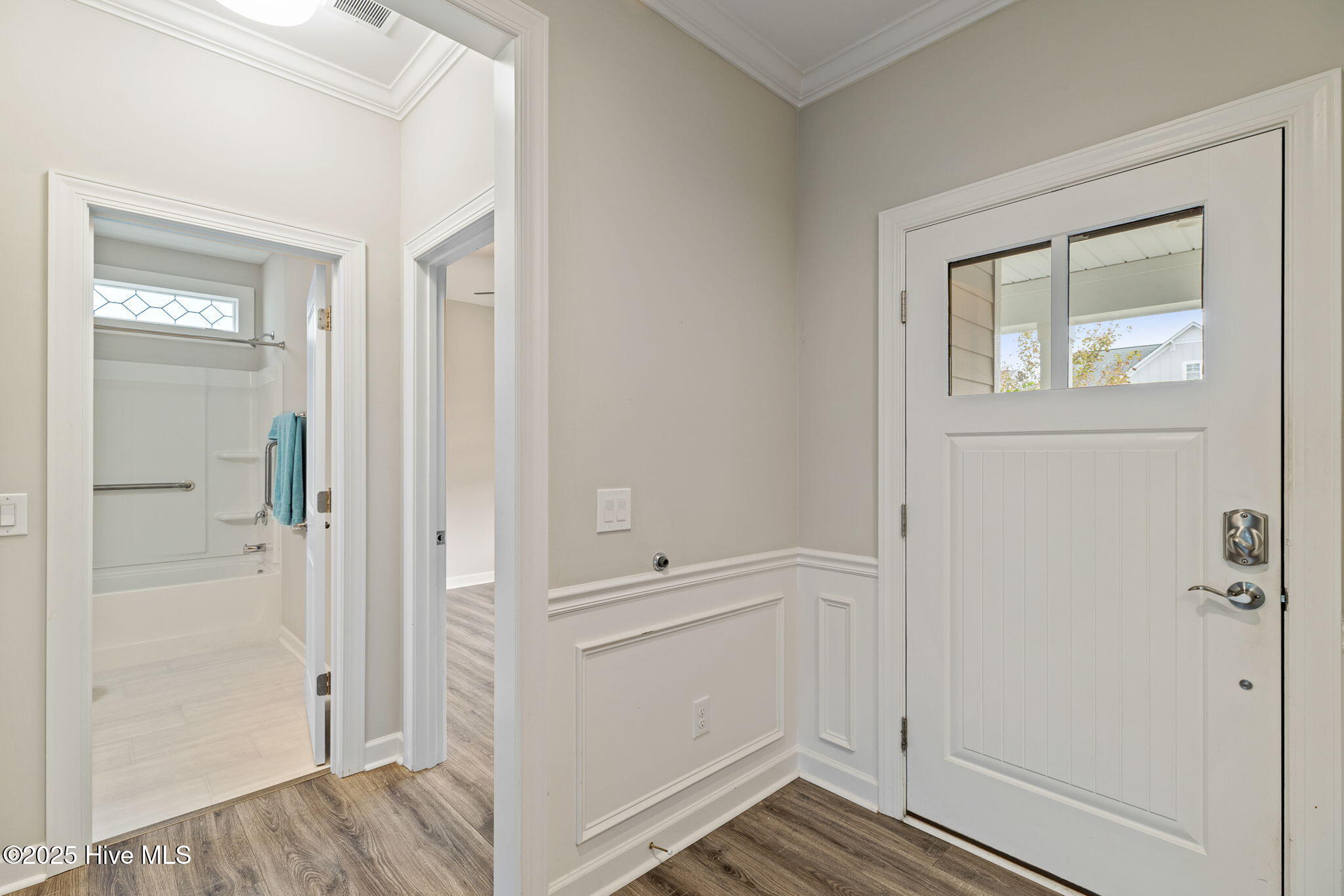 100534231 | Photo 37