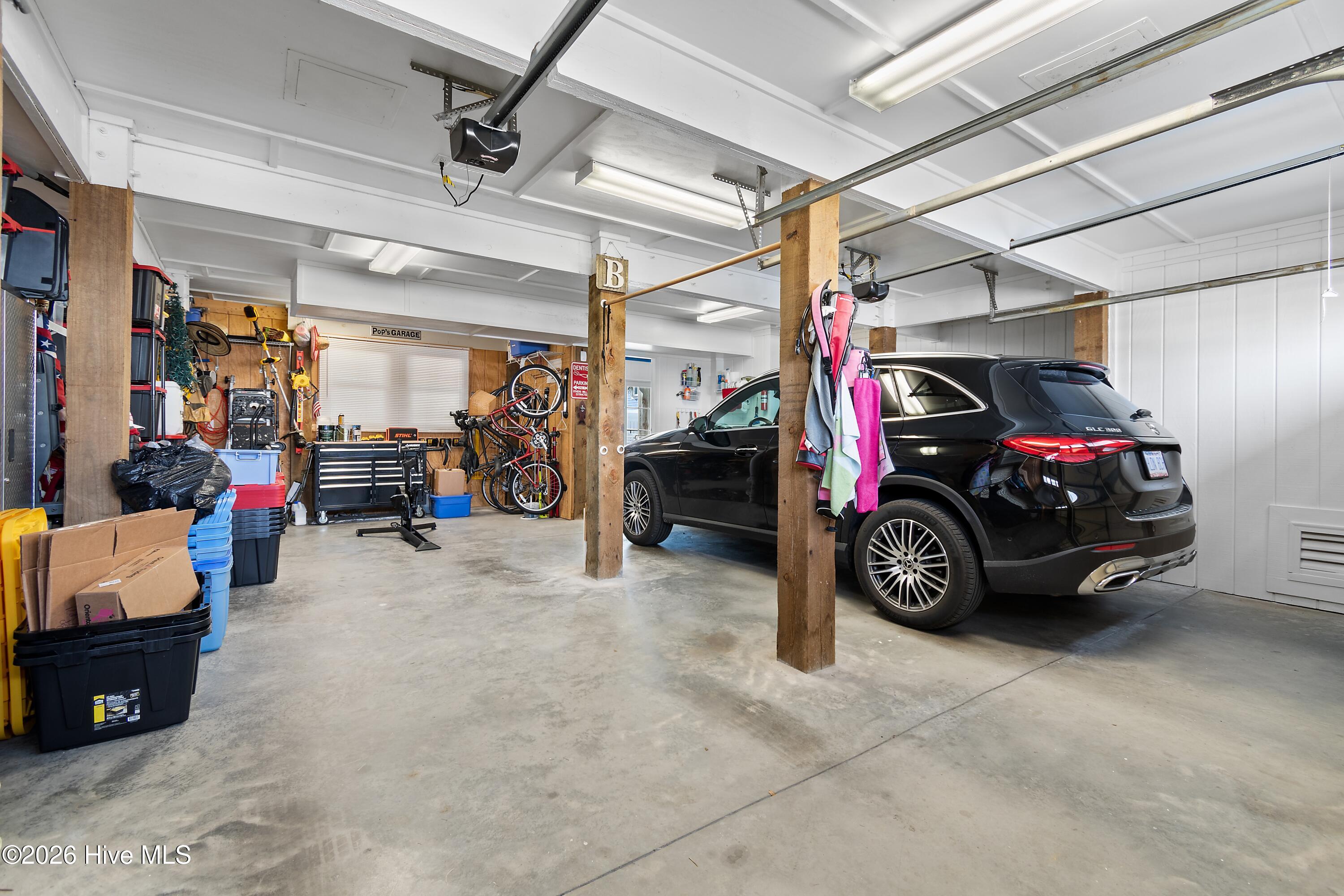 100551150 | Photo 43