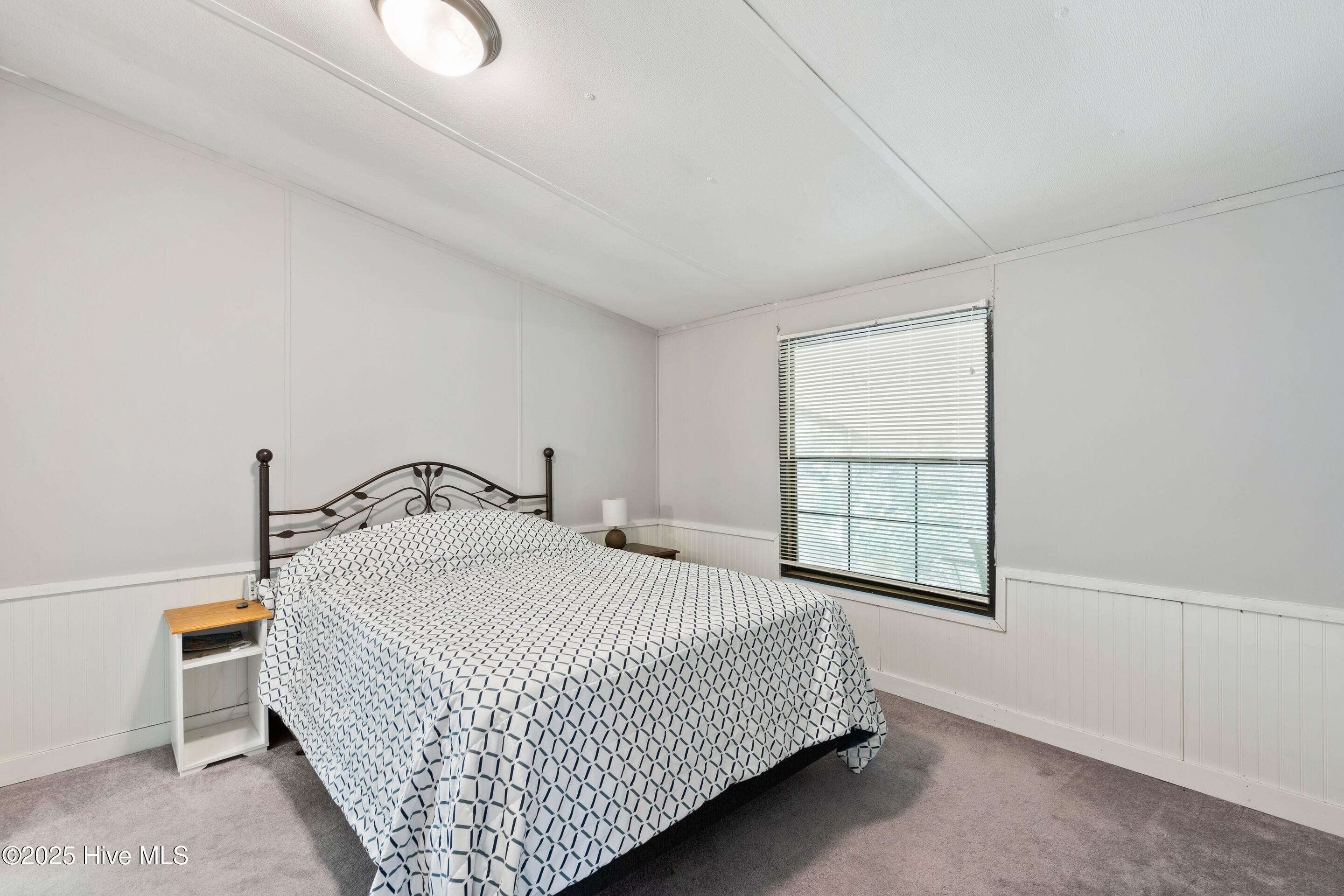 100519886 | Photo 24