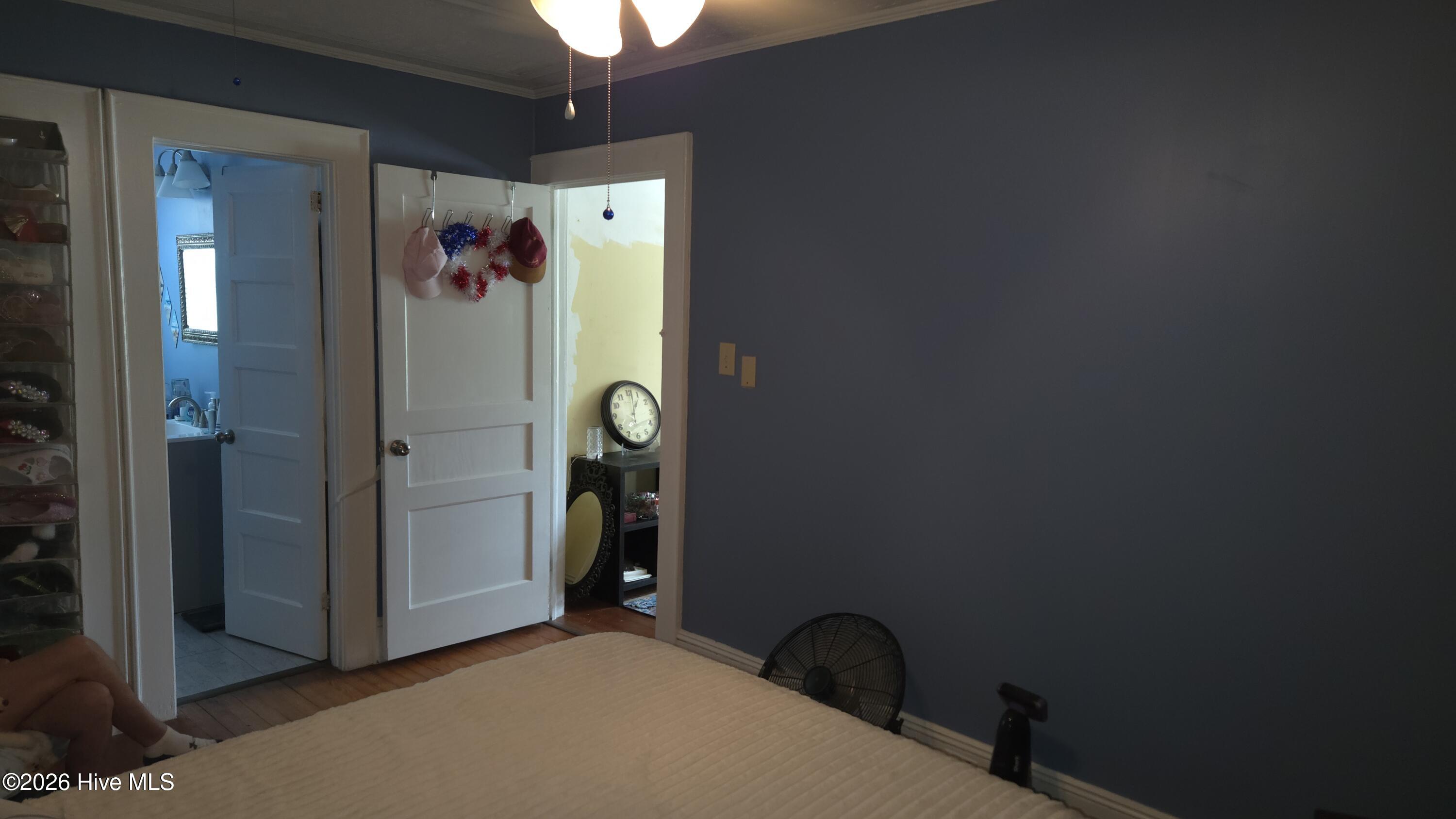 2100 S Lakeview Drive,Newport