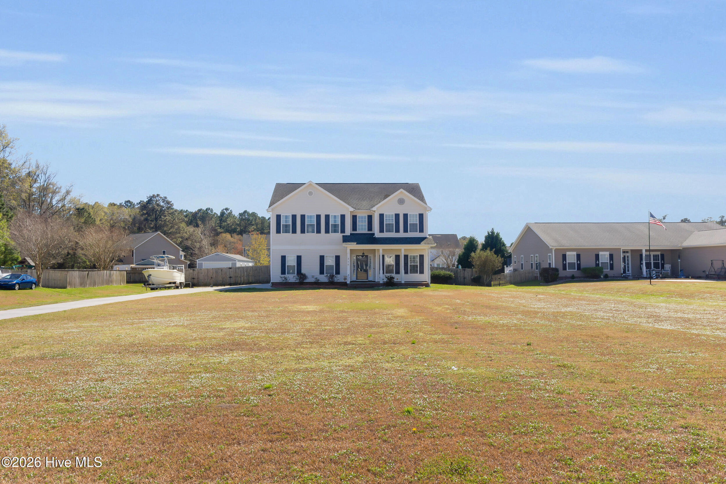 100562636 | Photo 32