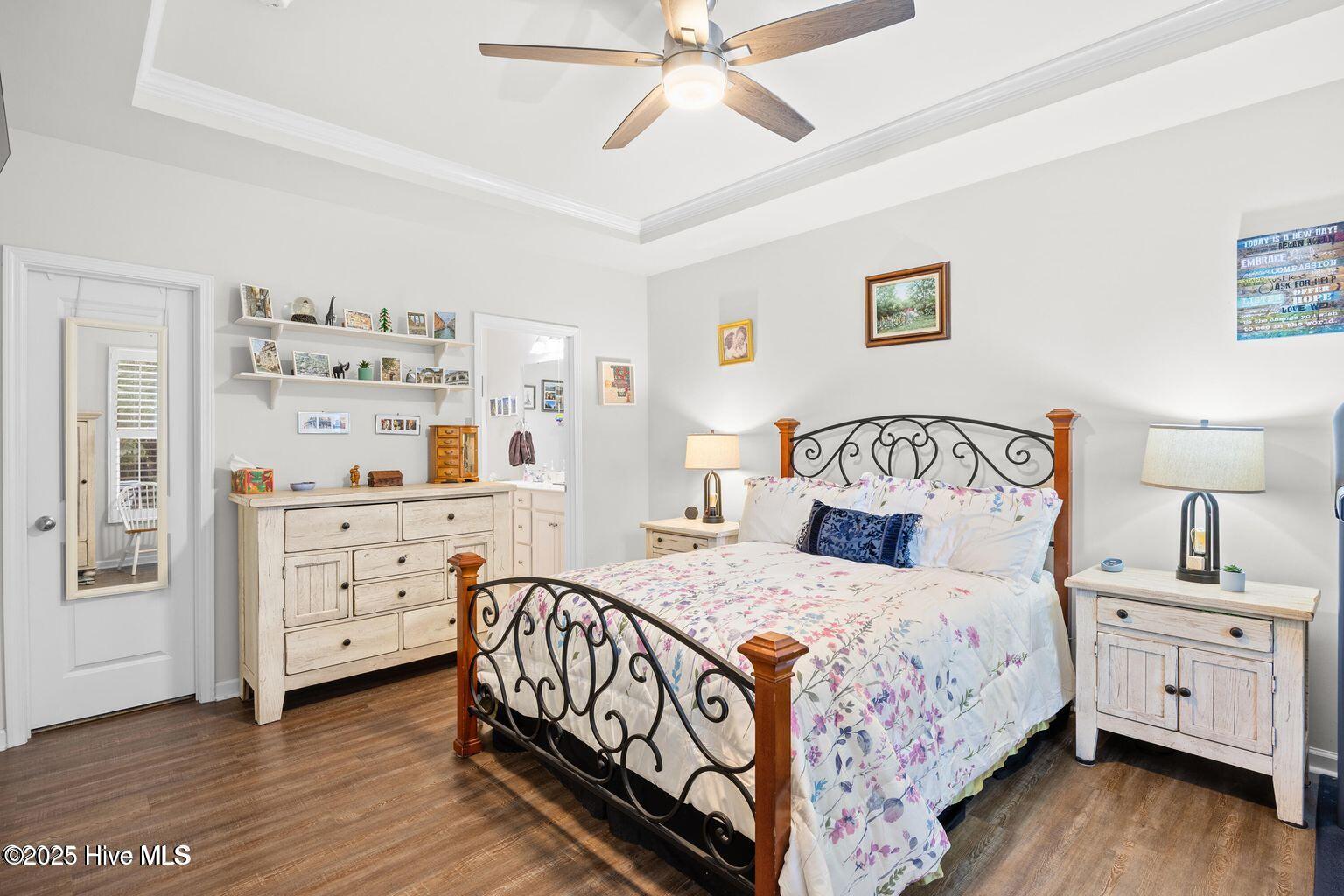 100531183 | Photo 23