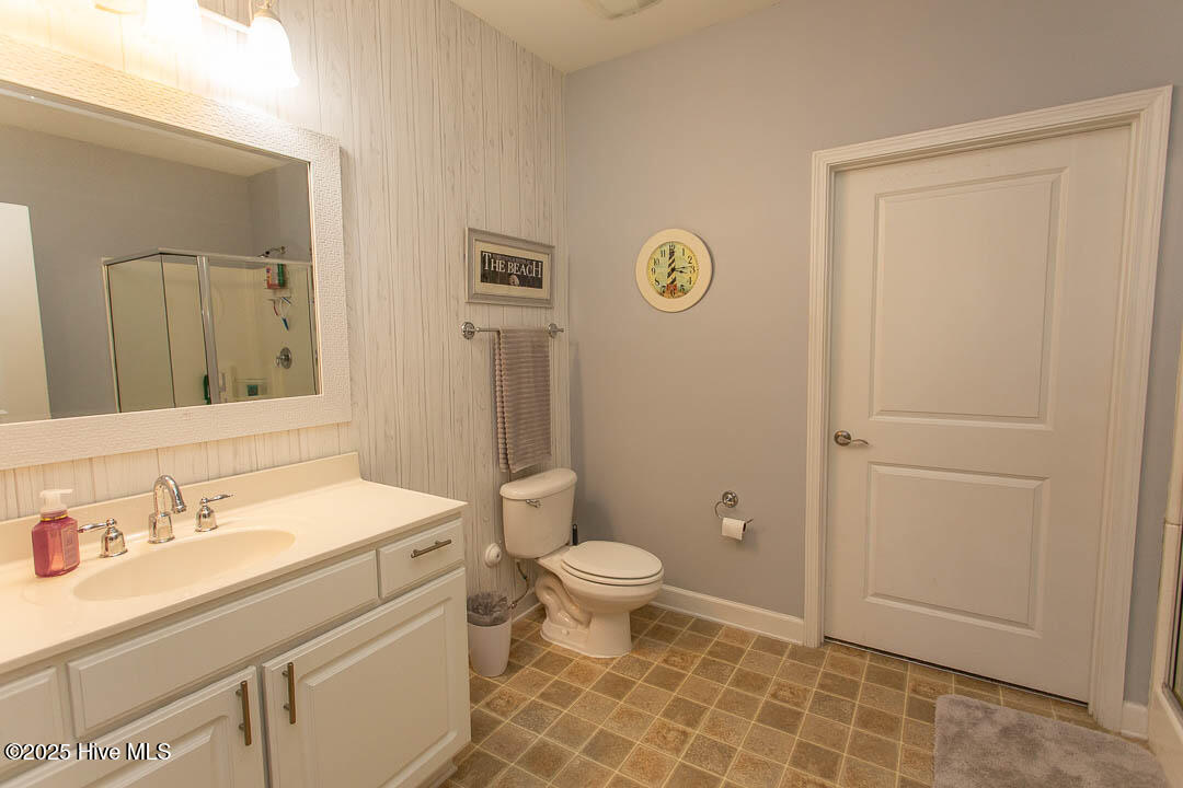 100496109 | Photo 23