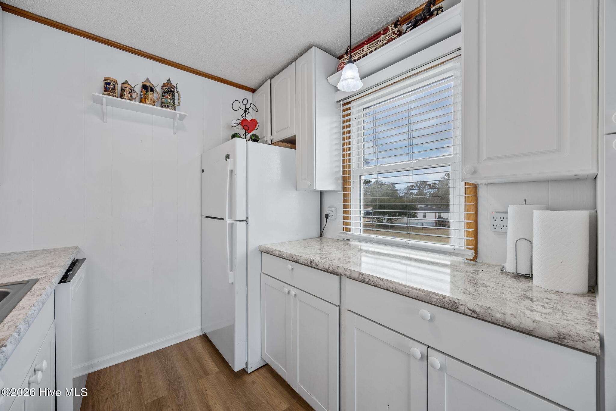 100555890 | Photo 12