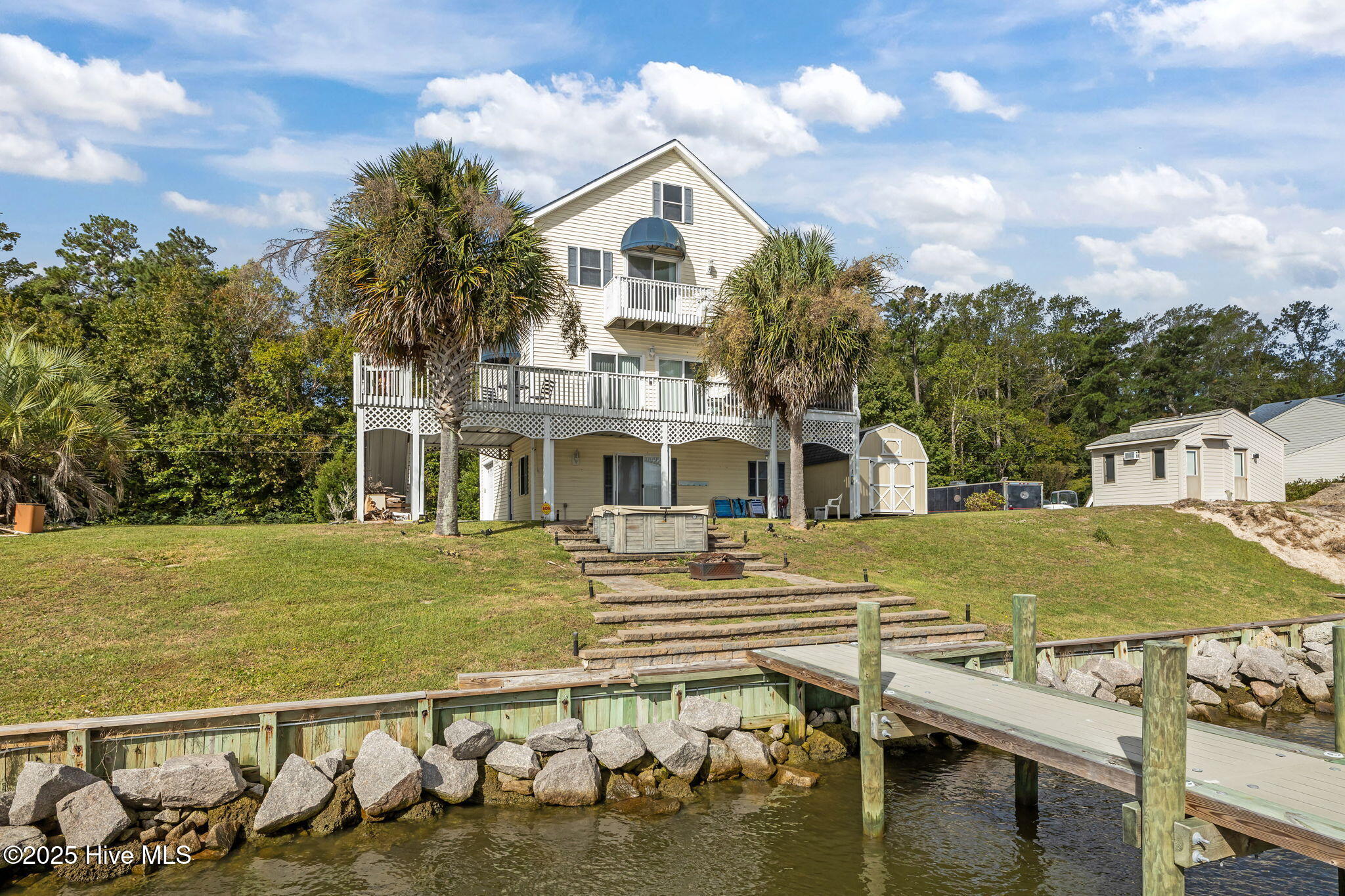 850 Sea Gate Drive,Newport