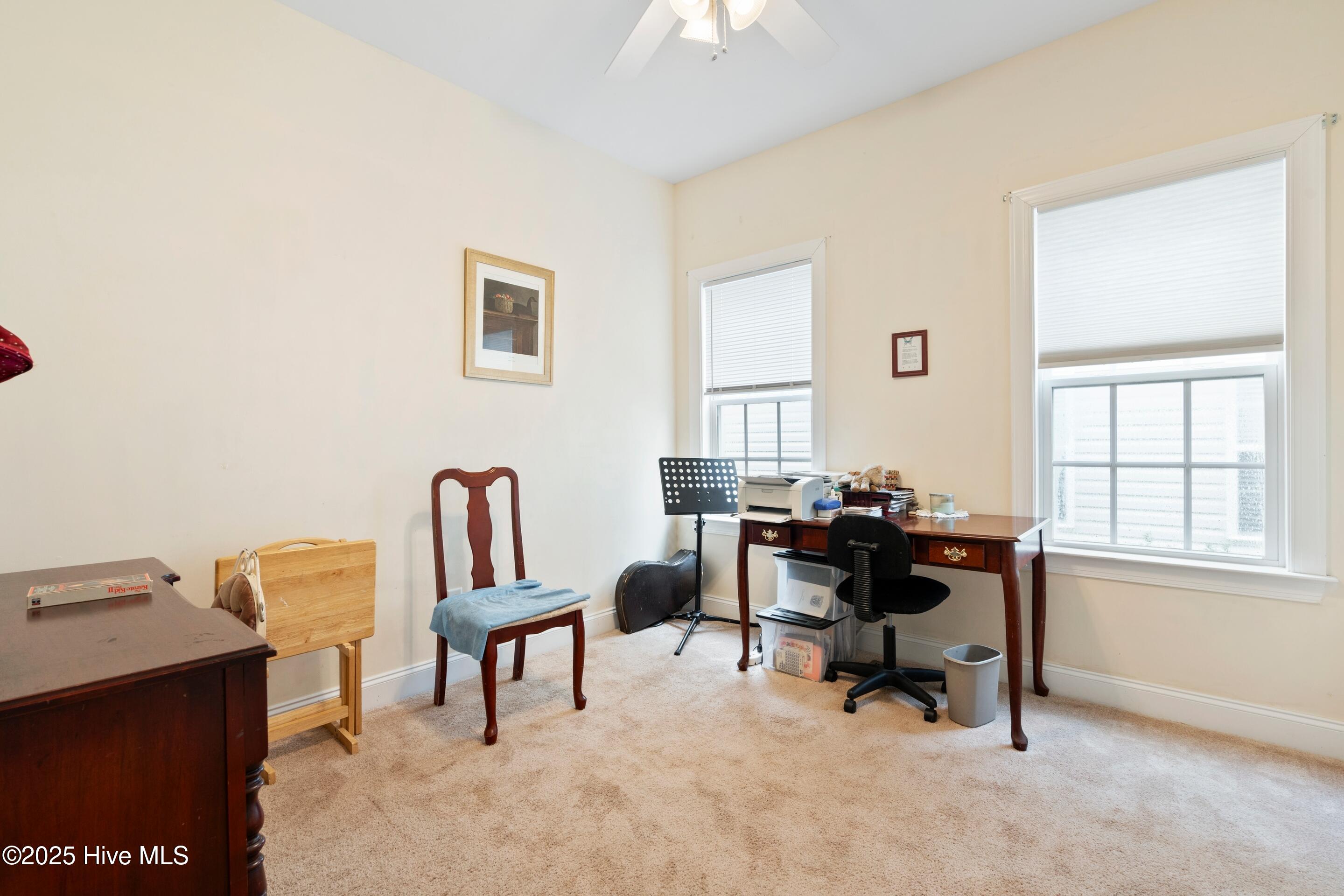 100522609 | Photo 33