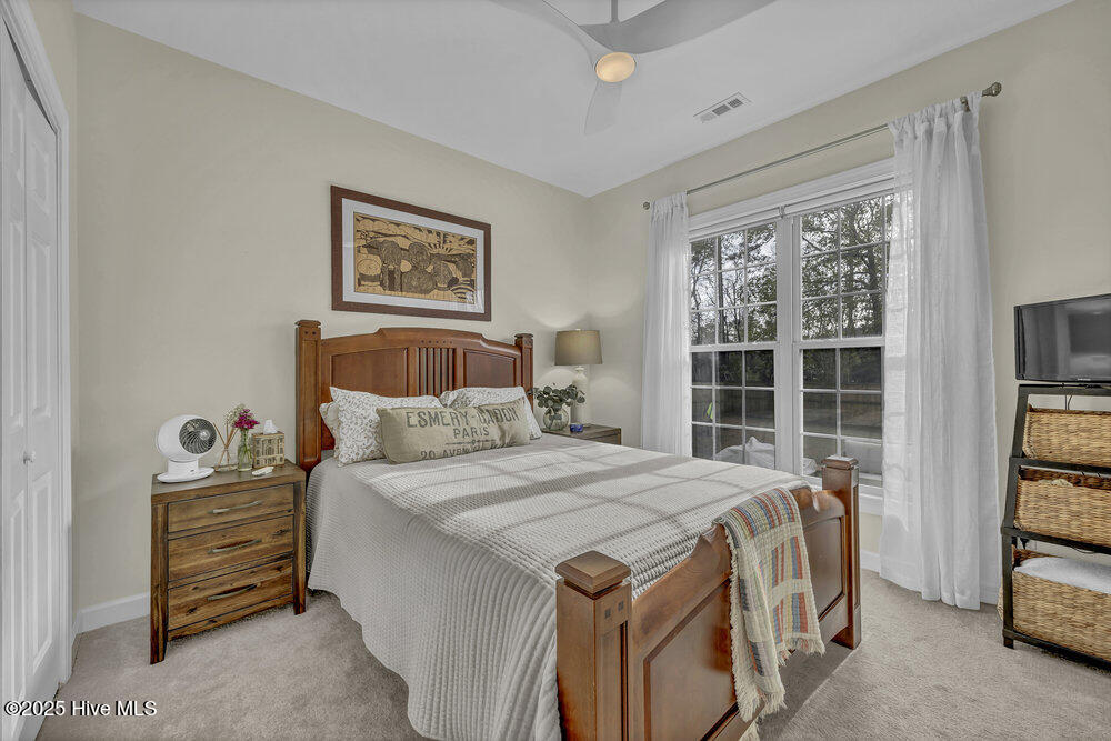 100545962 | Photo 23