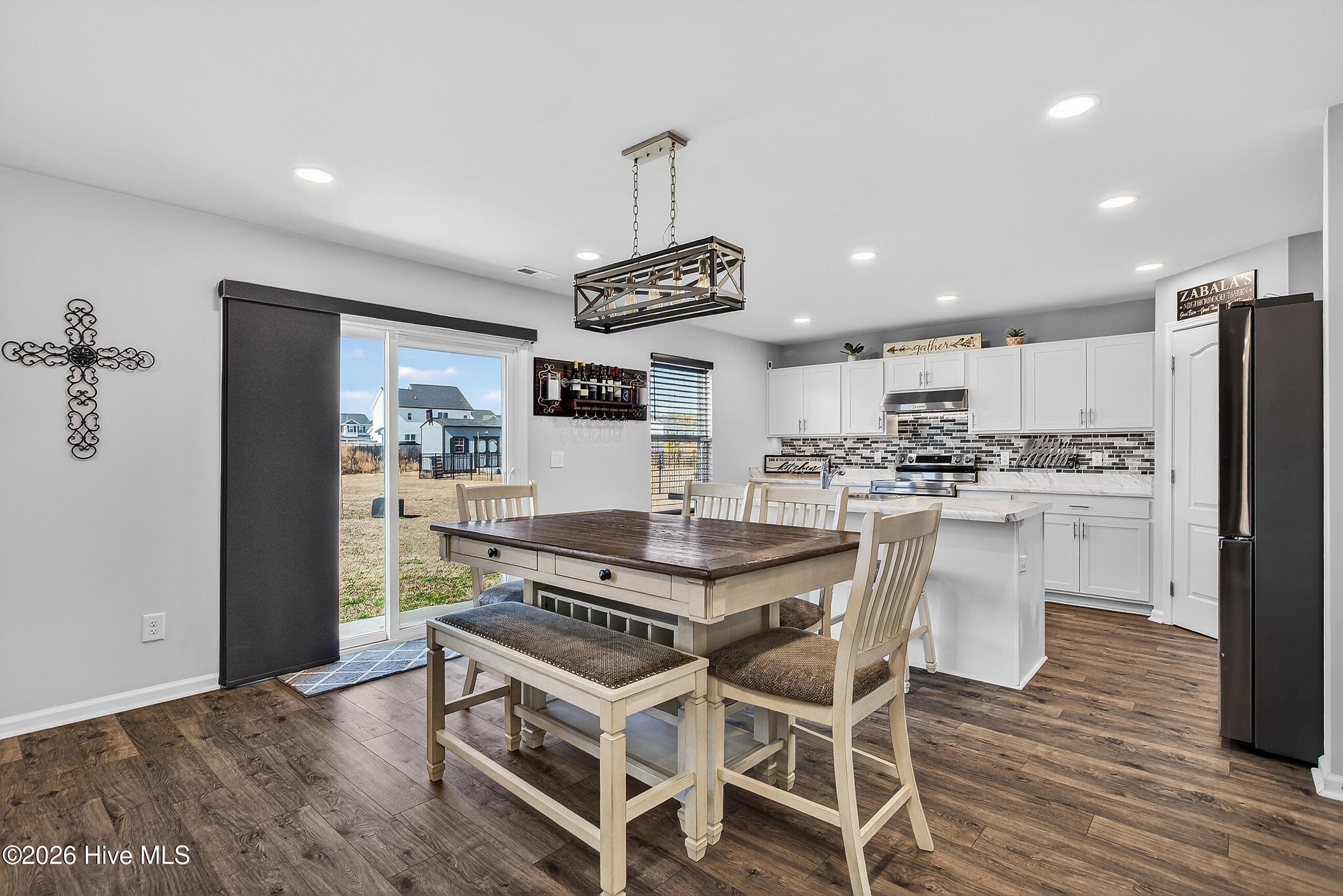 100555689 | Photo 10