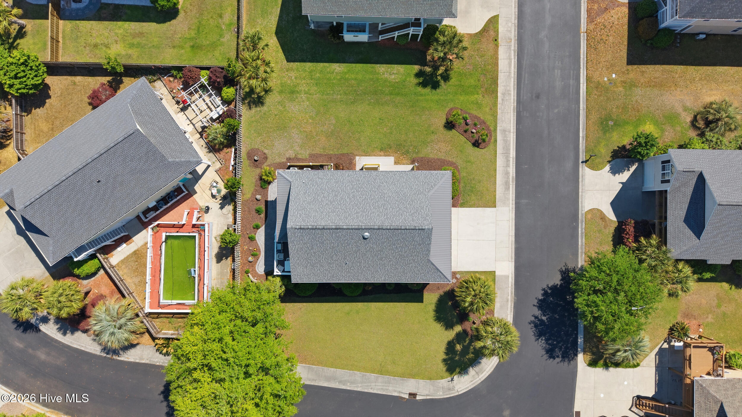 100567989 | Photo 57