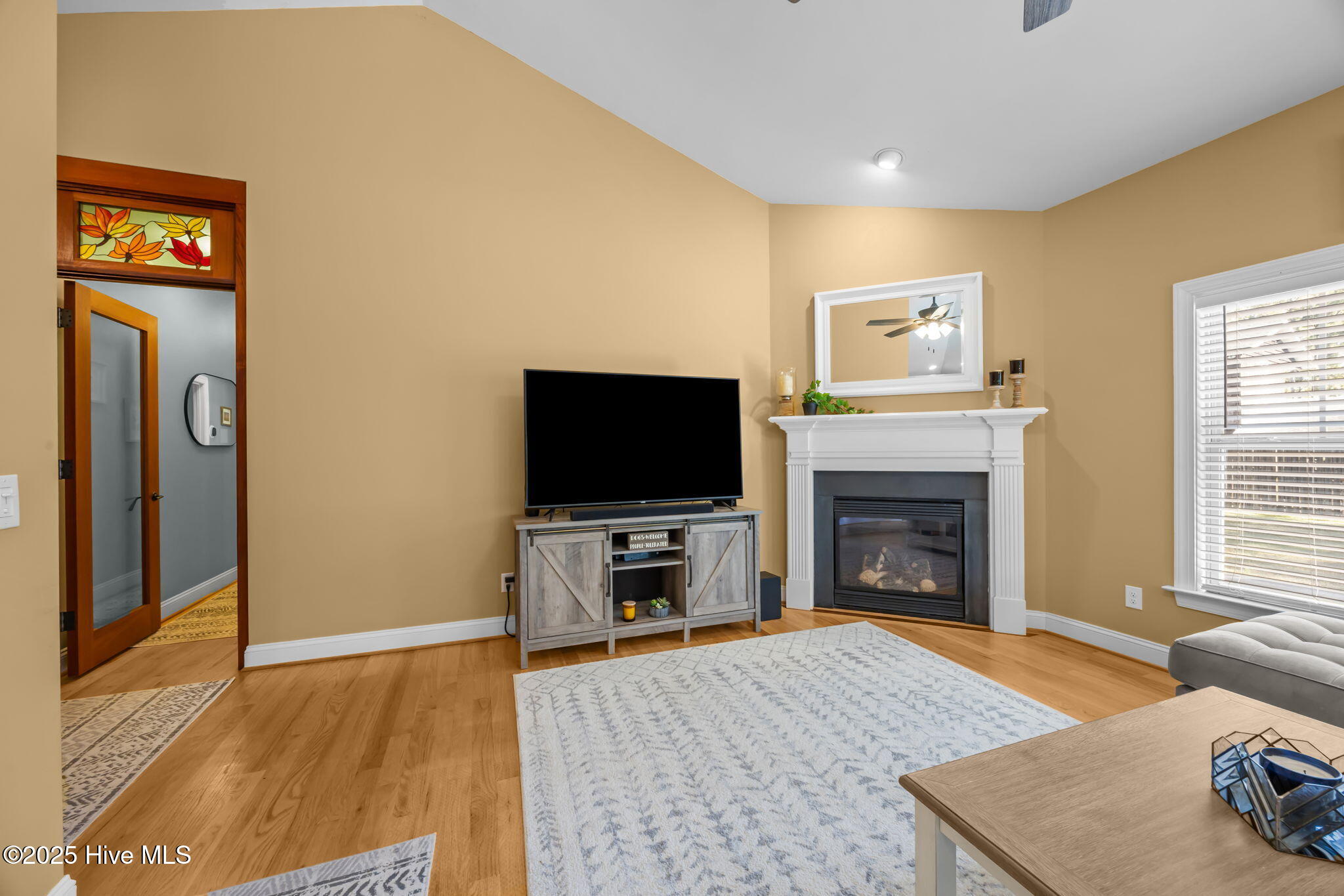 100539810 | Photo 15