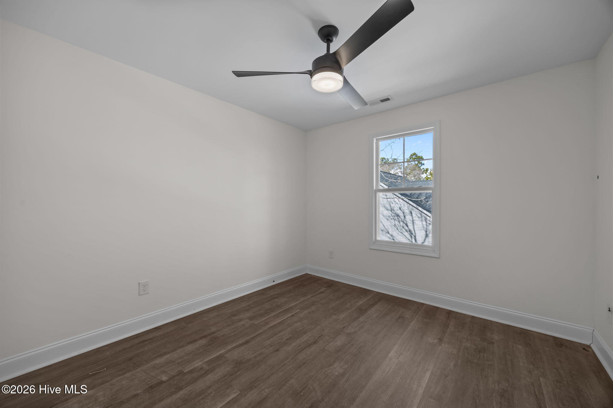 100528707 | Photo 29