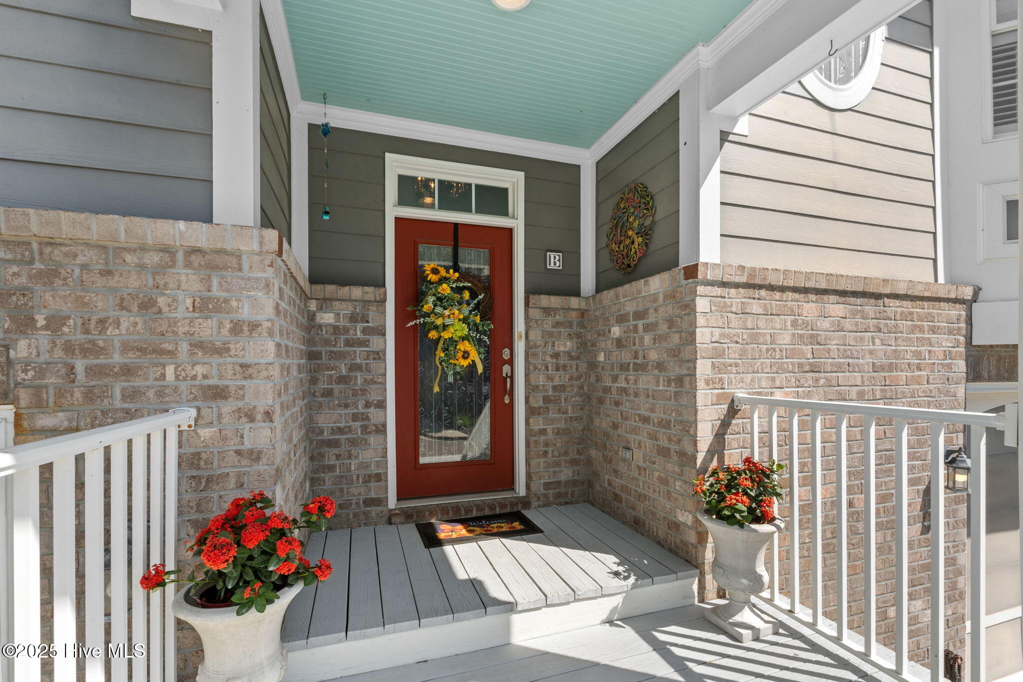 100551443 | Photo 47