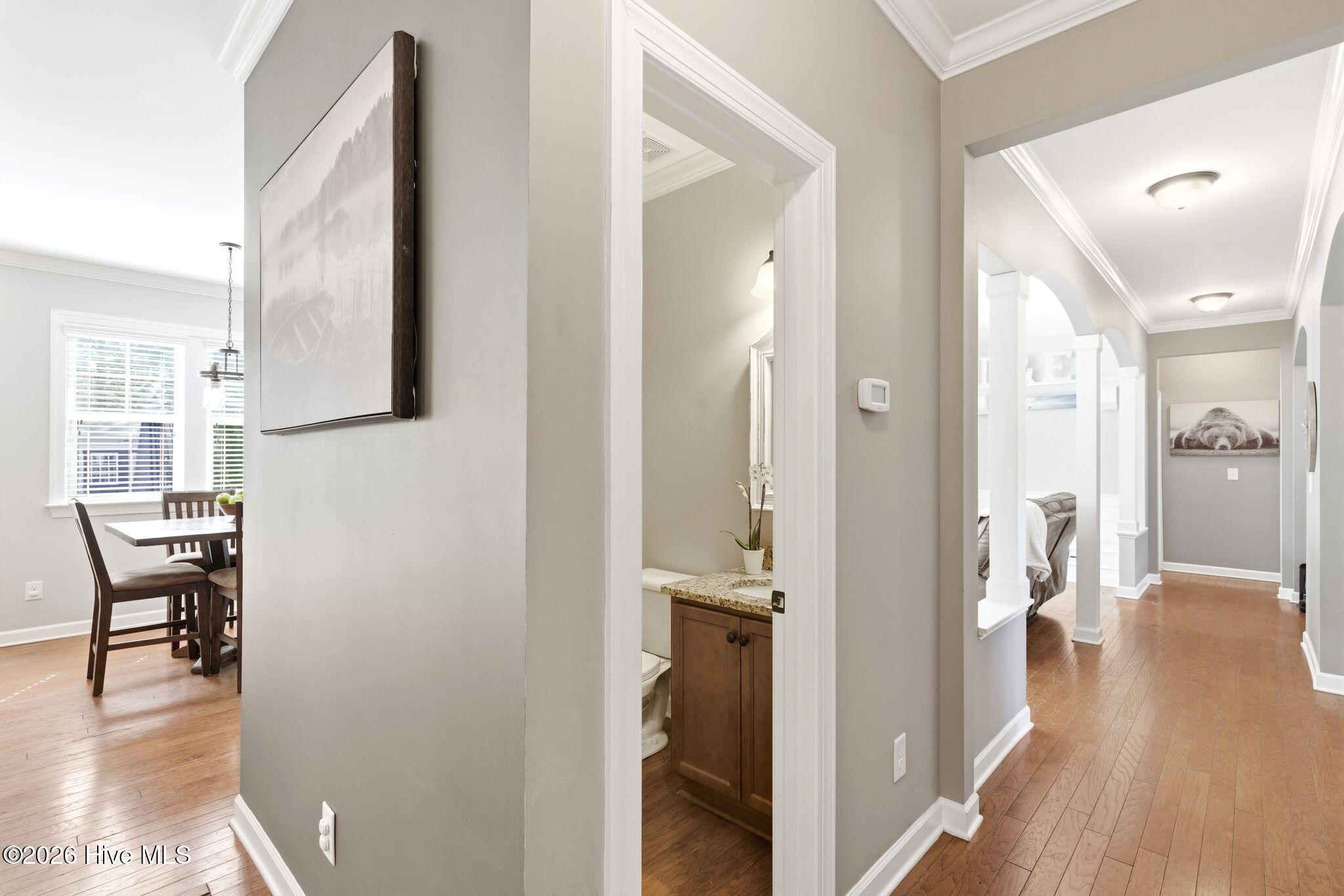 100563379 | Photo 18