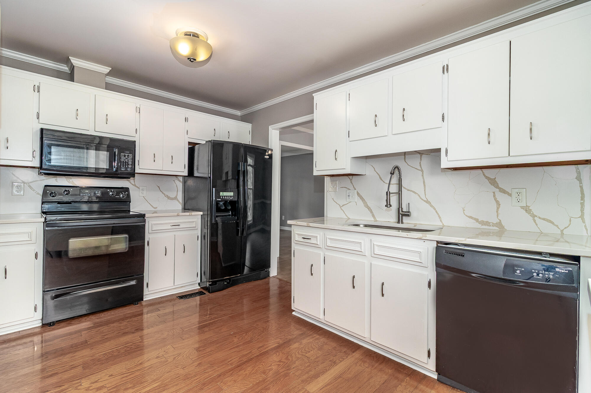 3844 CREEK CT. RENTAL ©--4