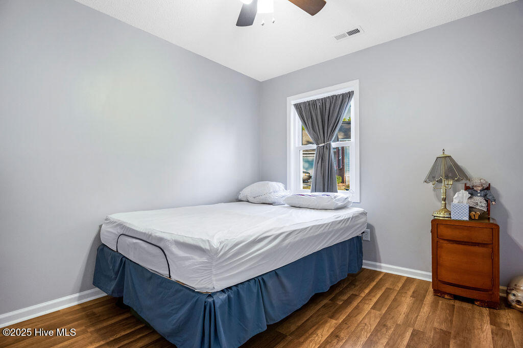 100547604 | Photo 19