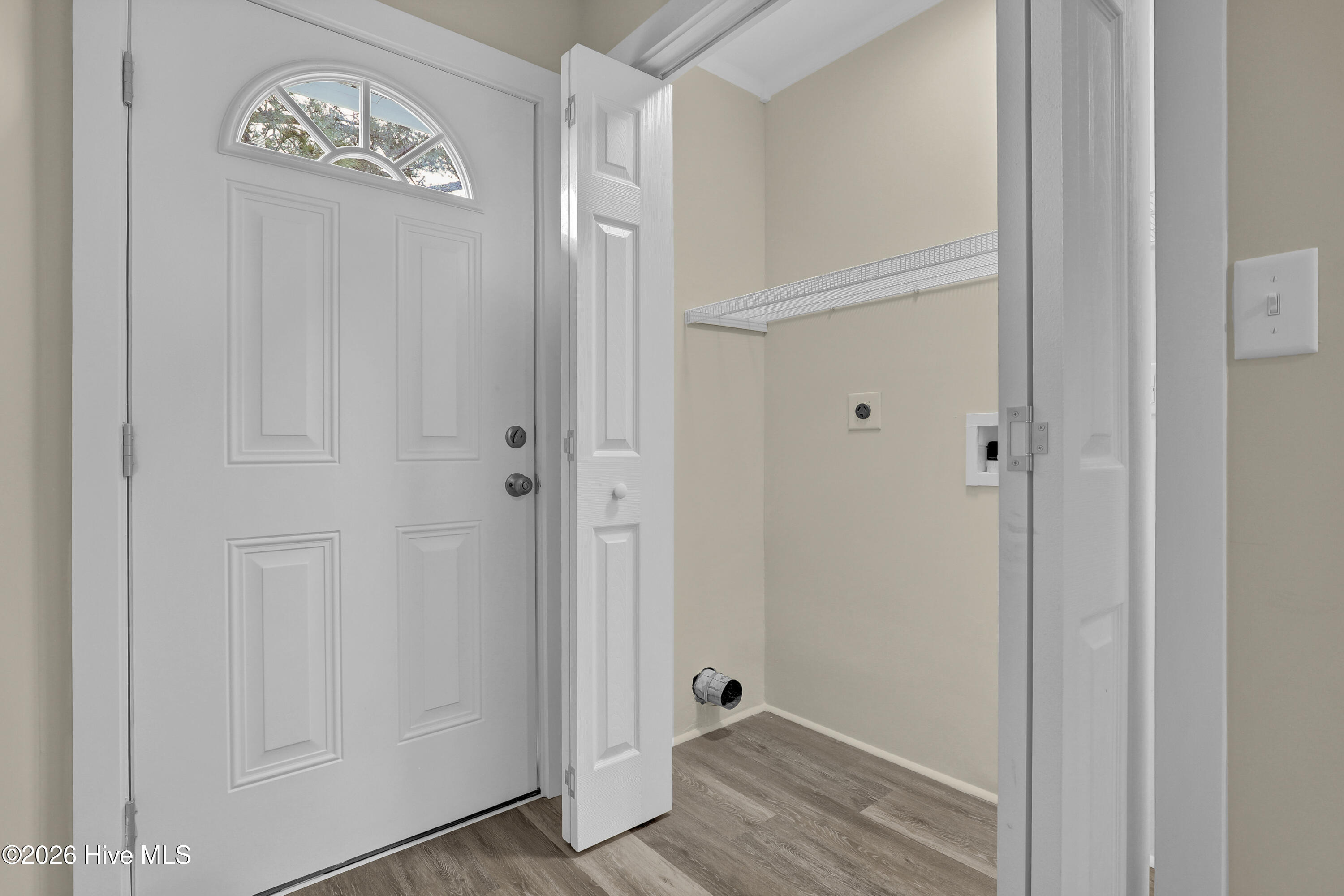 100564662 | Photo 19