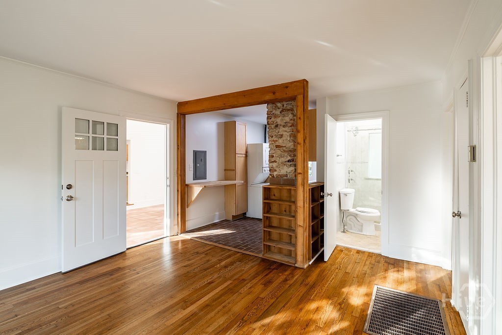 Guest wing/office with kitchenette
