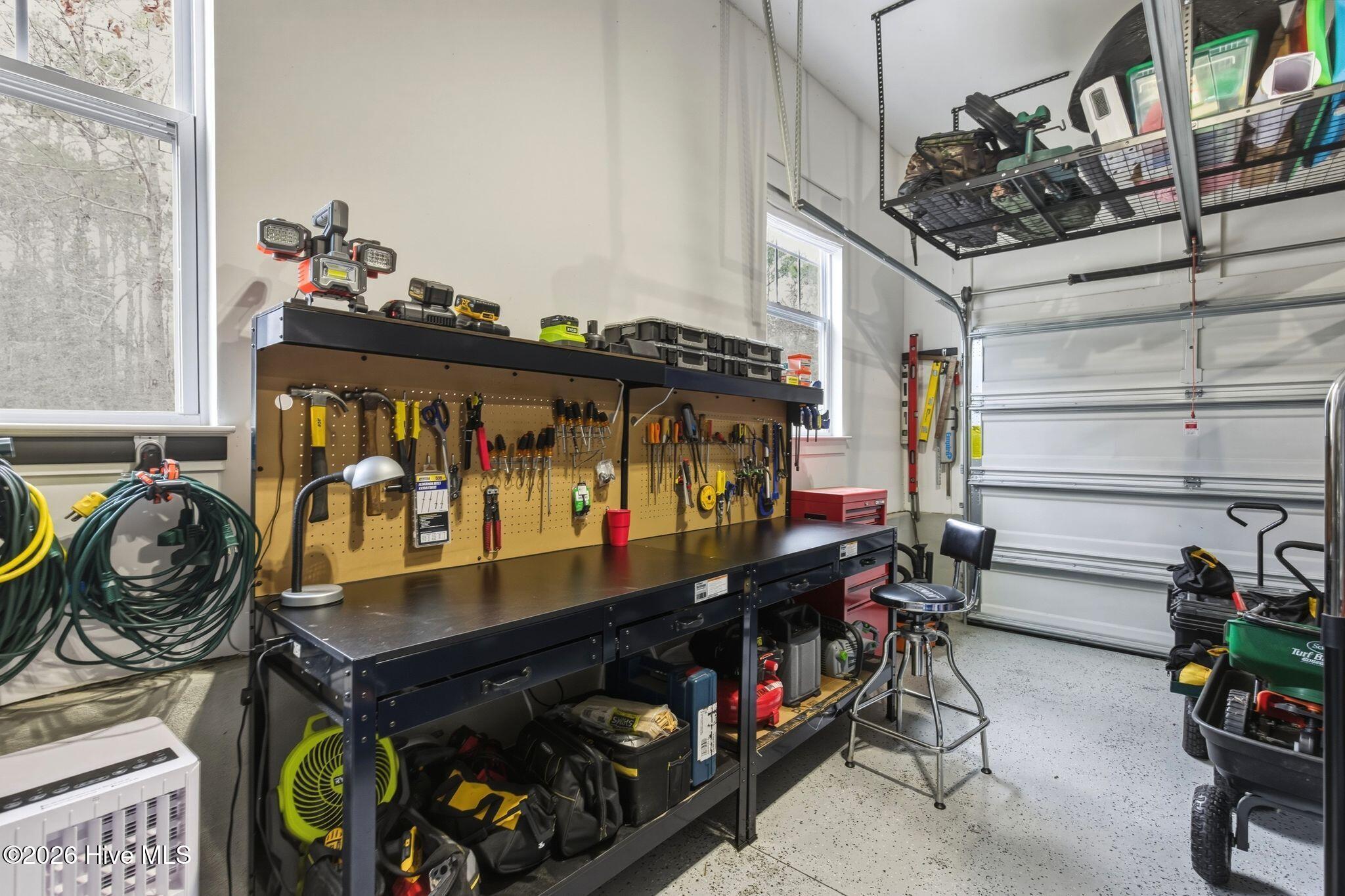 100560702 | Photo 67