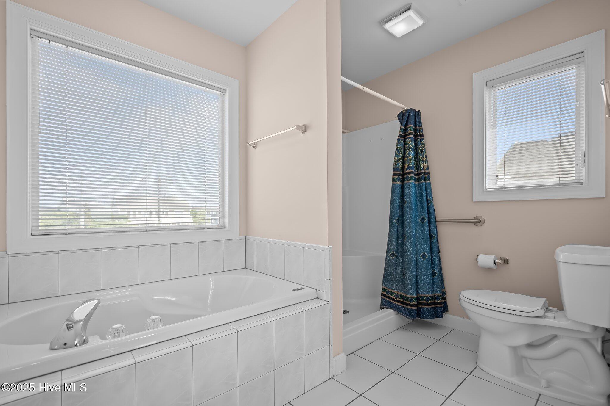 100506590 | Photo 28