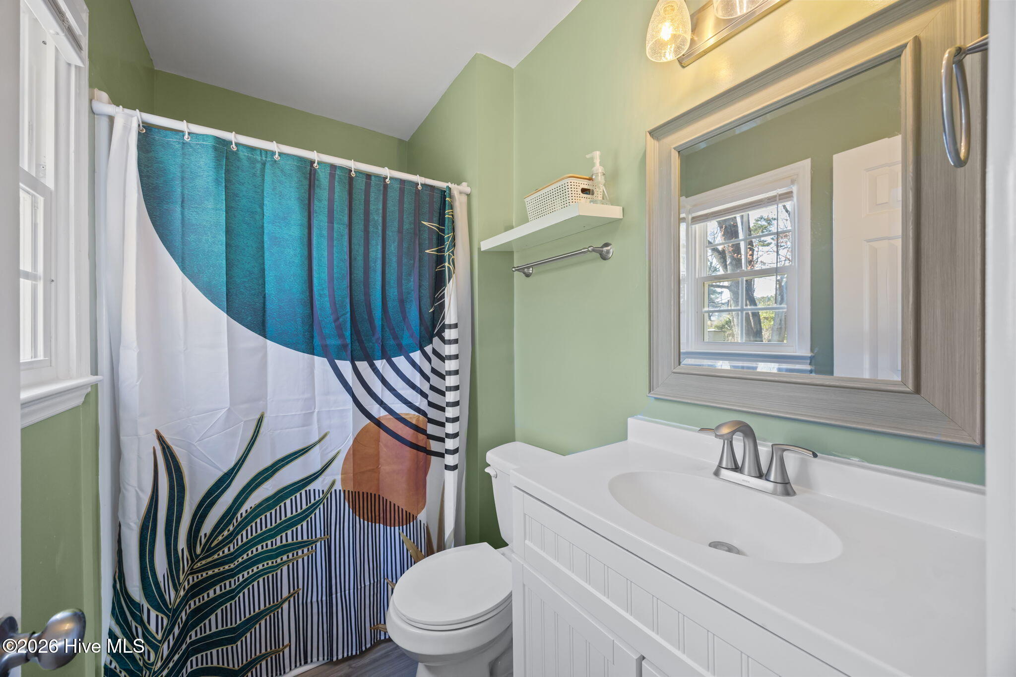 100558764 | Photo 25