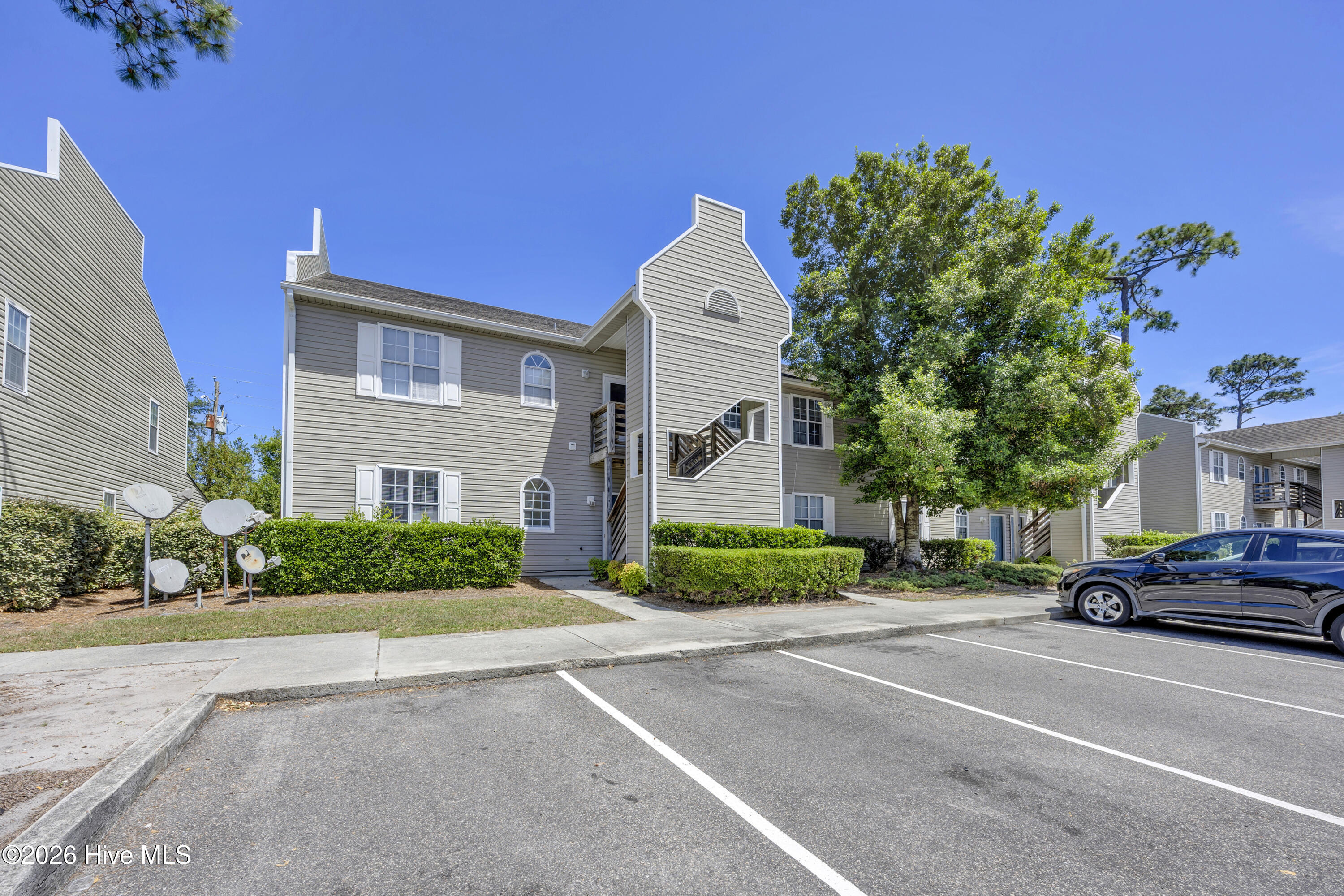 Homes for sale in Wilmington, NC | 733 Bragg Dr #Apt F, Wilmington, NC 28412 | MLS# 100575681