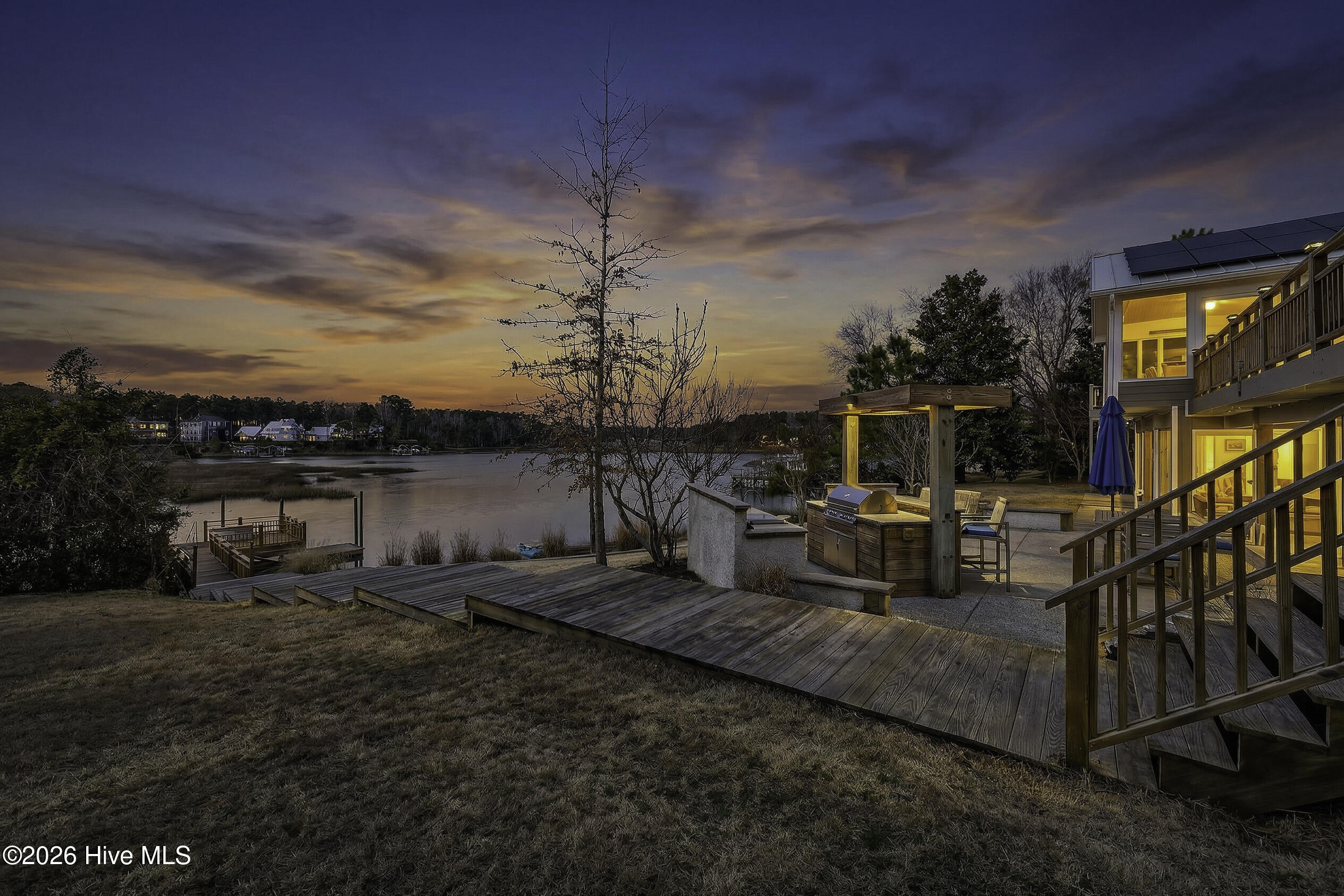 108 Deer Cove Road, Hampstead, NC, 28443