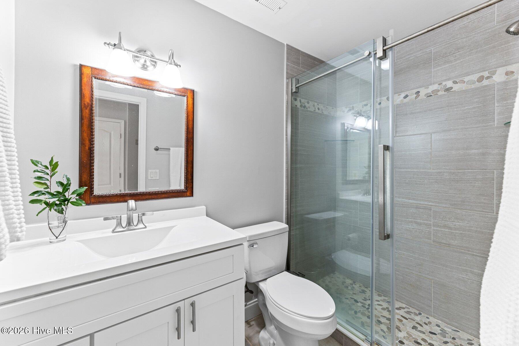 100551299 | Photo 29