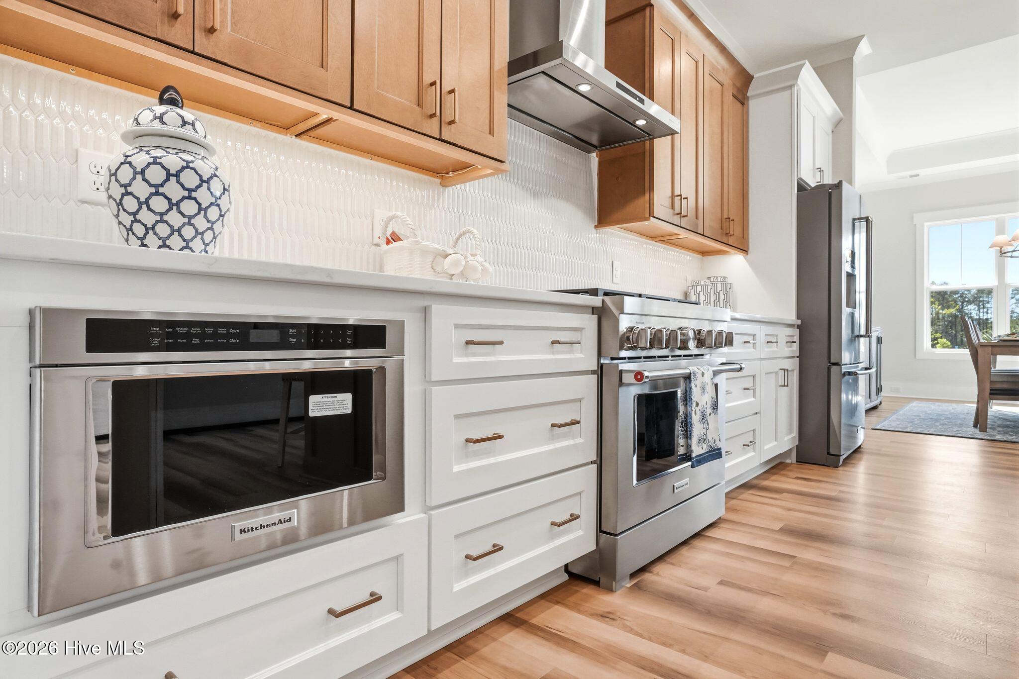 100537171 | Photo 36