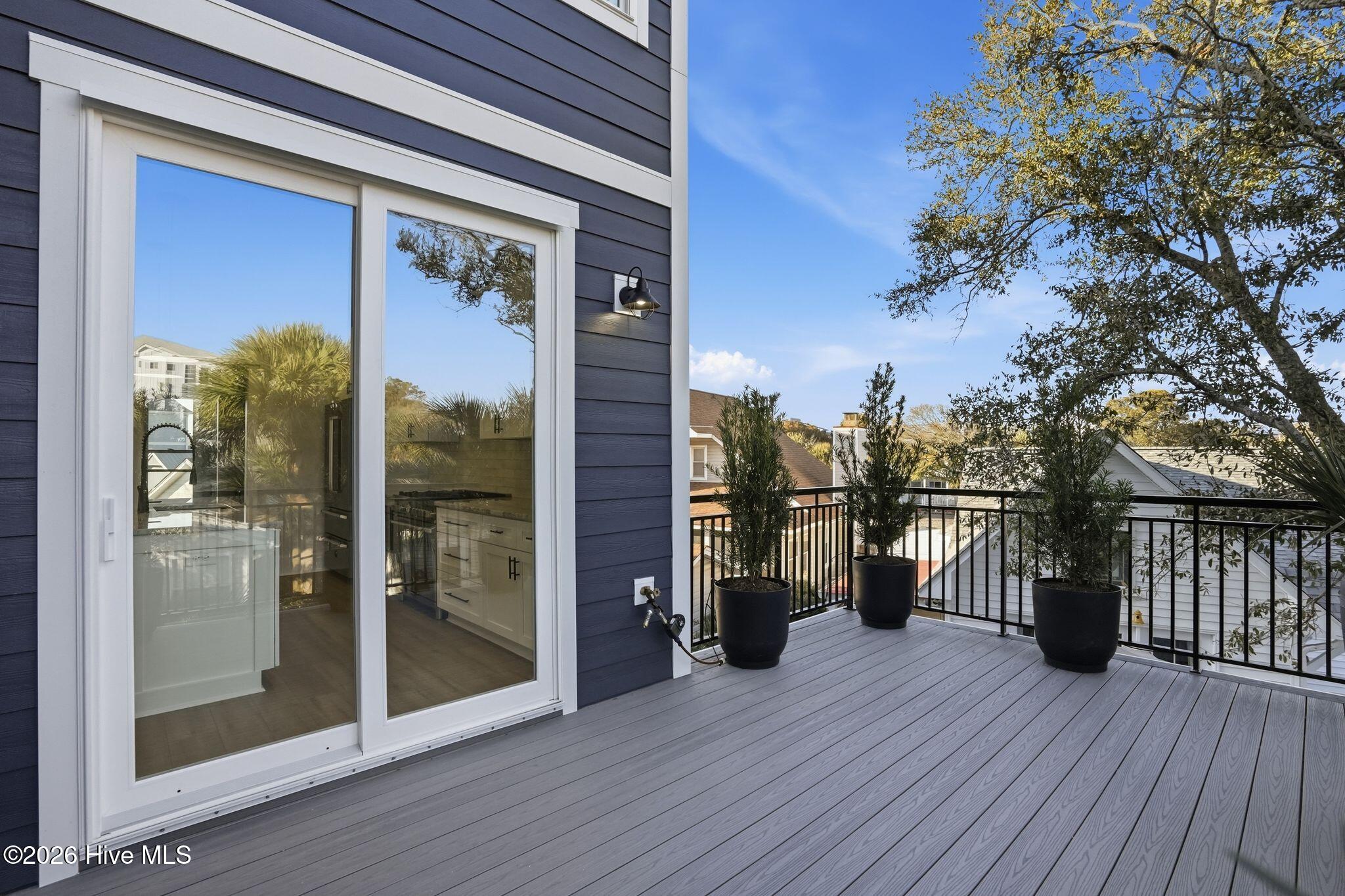 100554996 | Photo 42