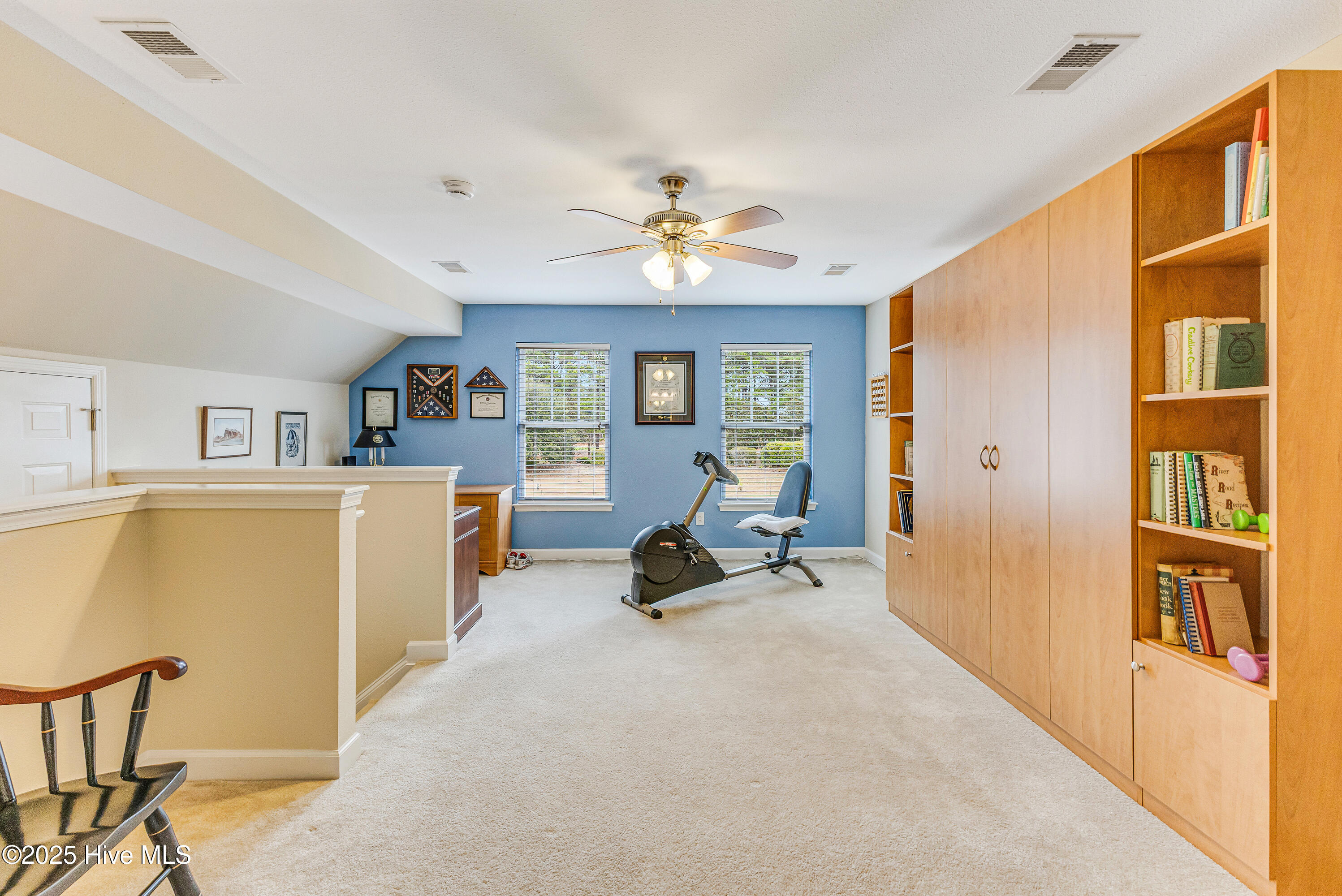 100547221 | Photo 30