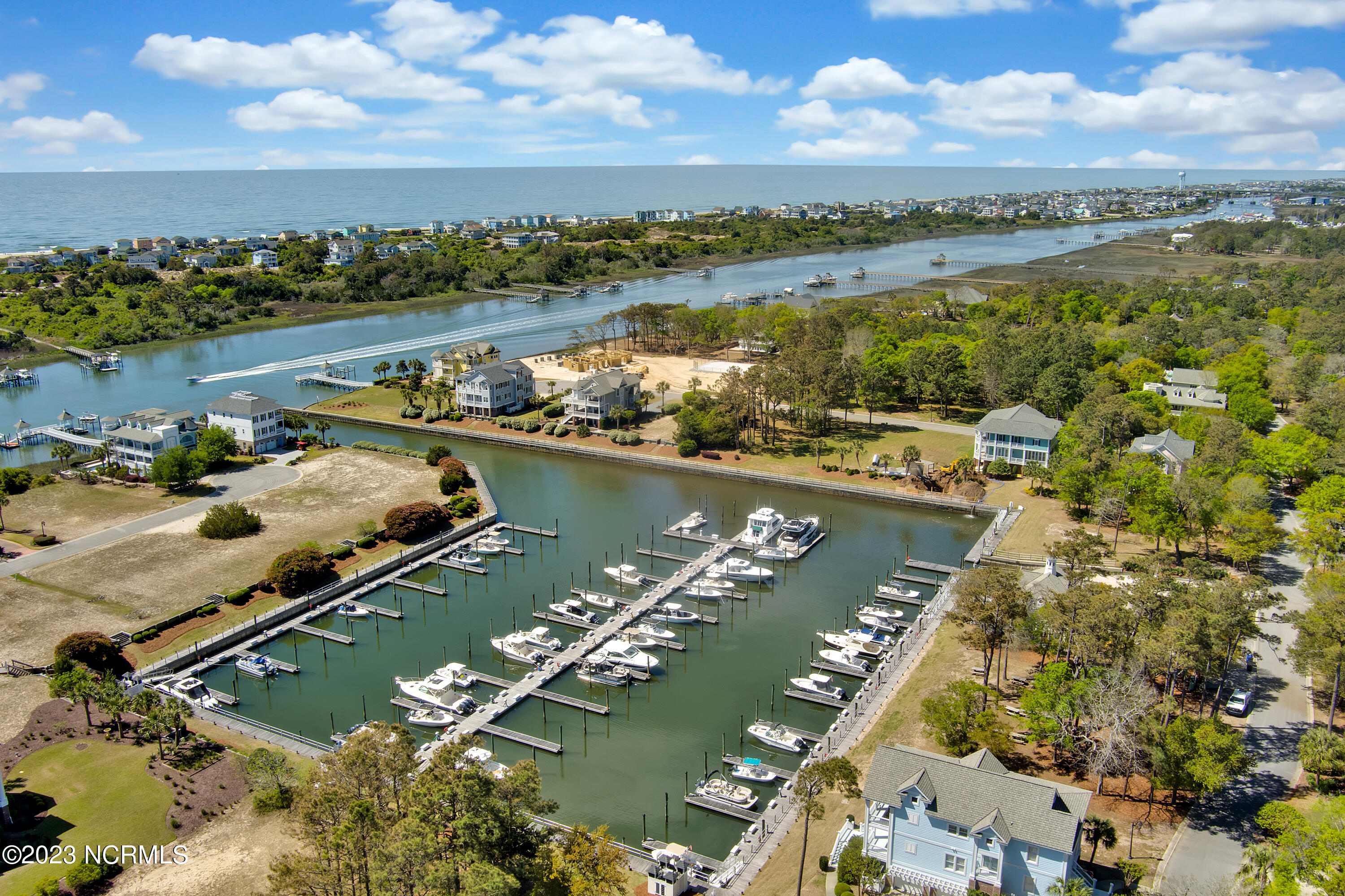 100562342 | Photo 33