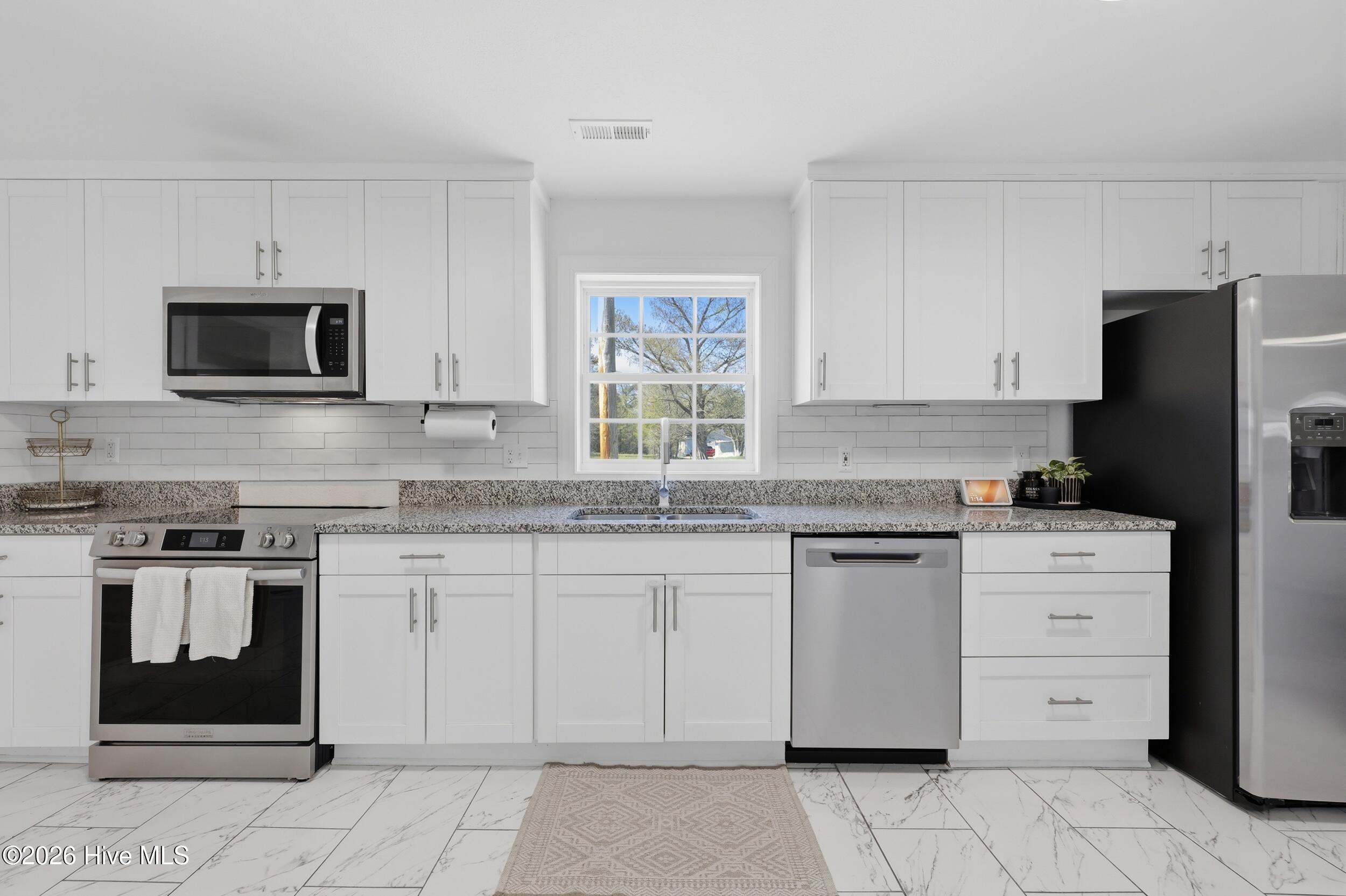 901 Tuscarora Avenue, Elizabeth City, NC, 27909