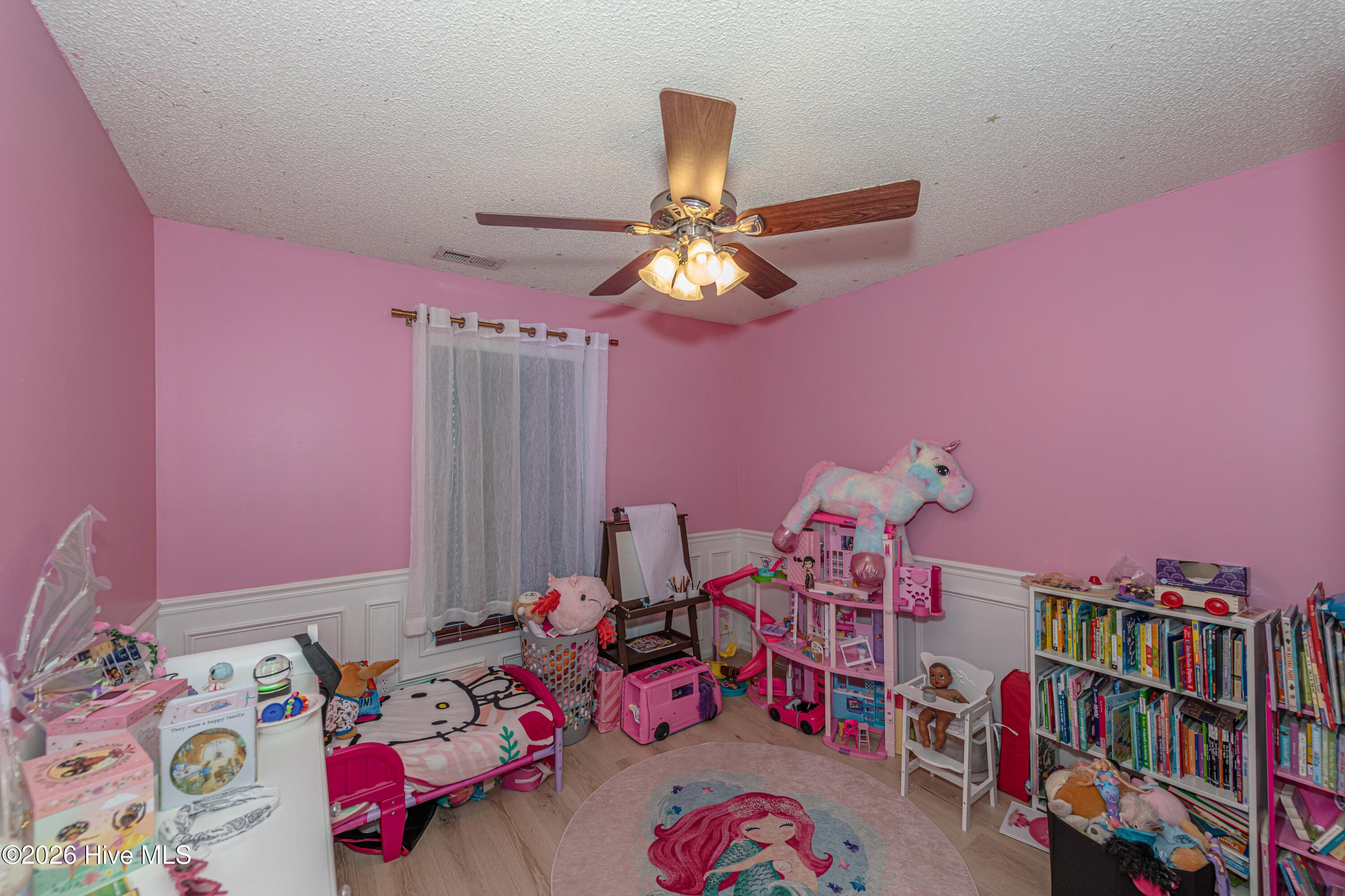 101 Barrington Court,Maple Hill