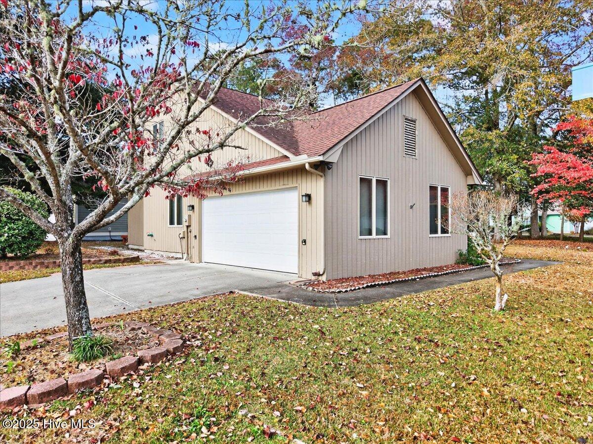 Homes for sale in Ocean Isle Beach, NC | 1618 Woodland Ct Sw, Ocean Isle Beach, NC 28469 | MLS# 100542337