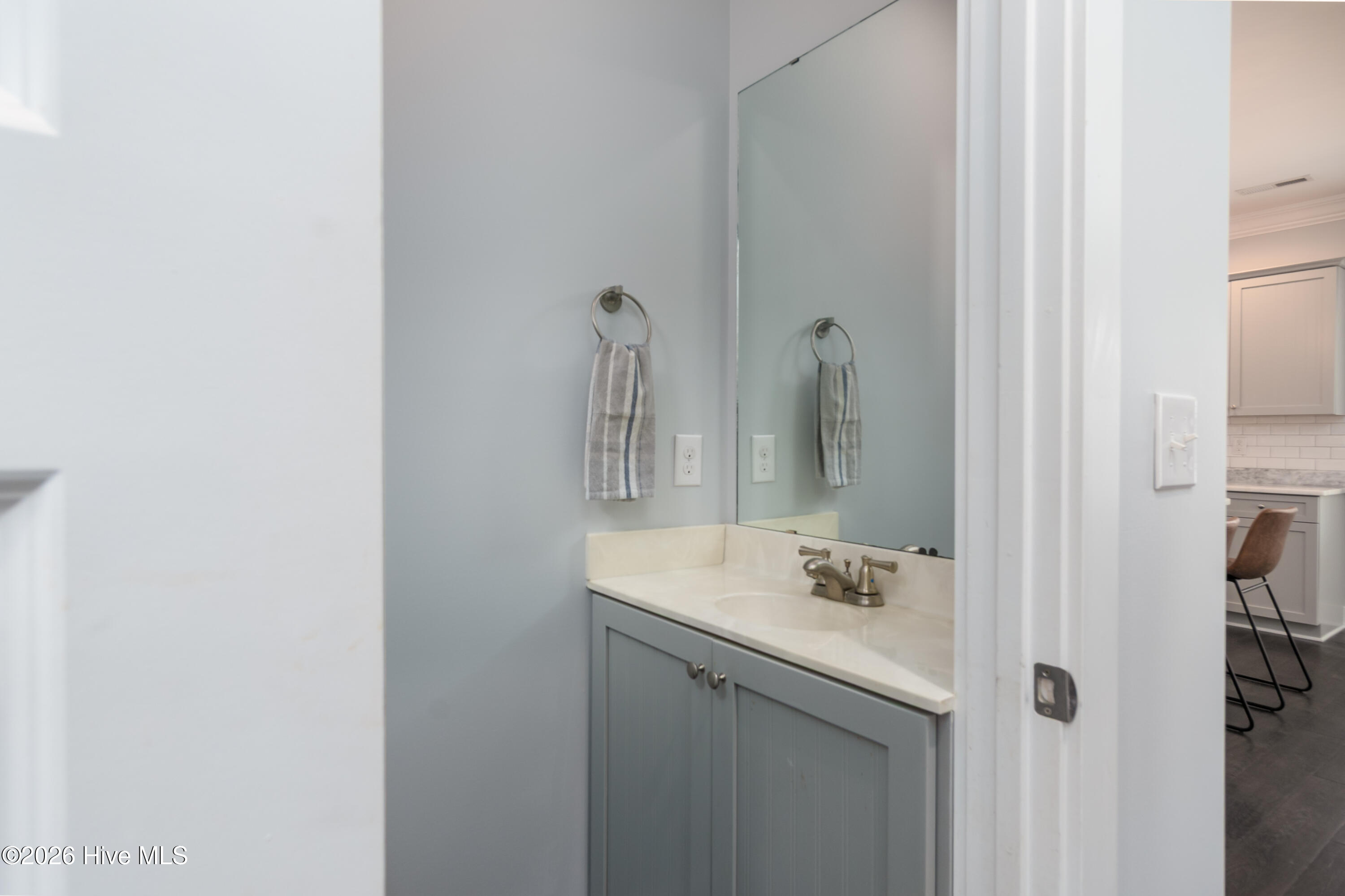 100558497 | Photo 27