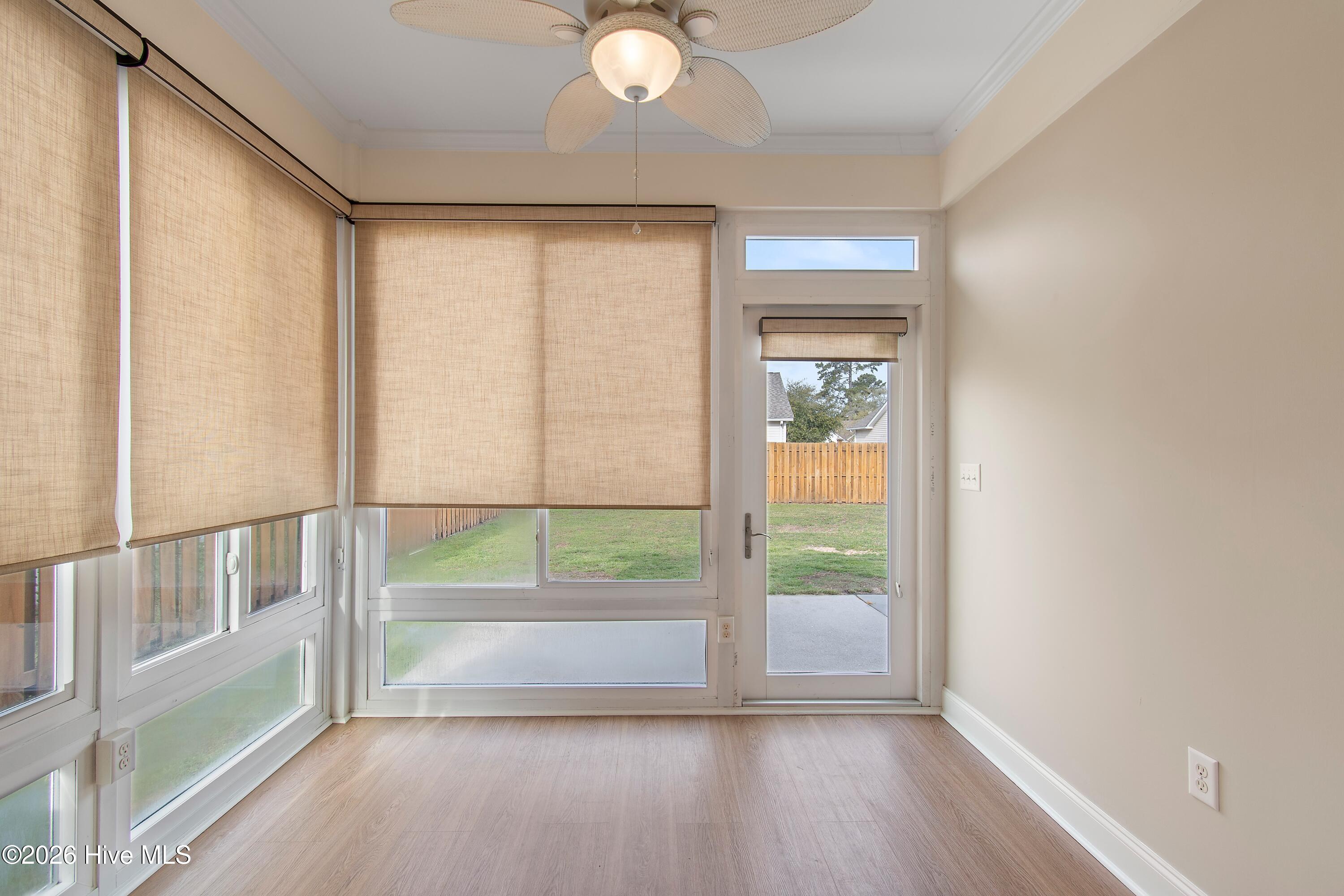 100562545 | Photo 21