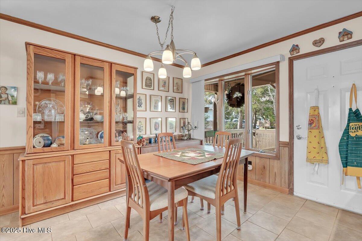 100546350 | Photo 17