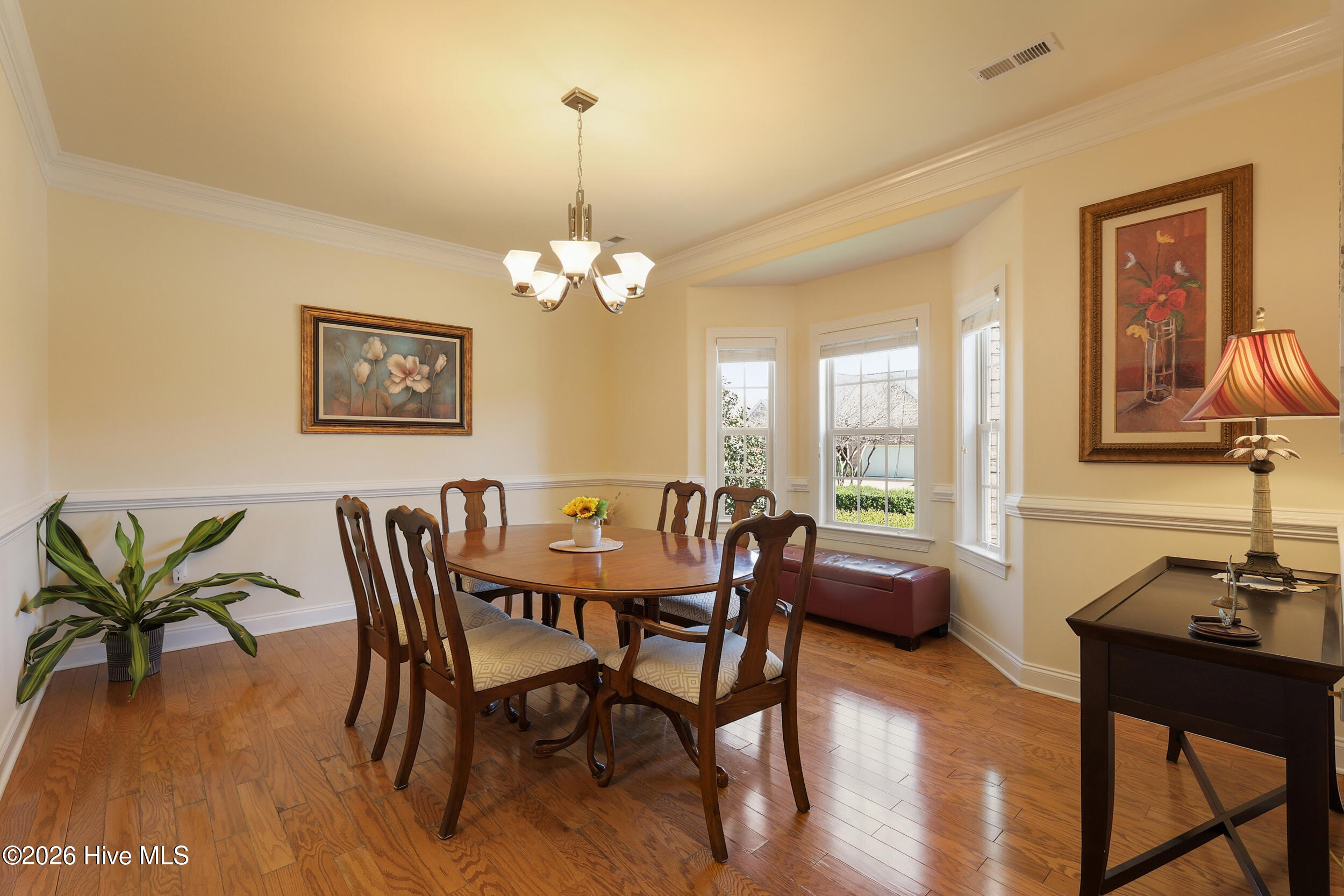 100561183 | Photo 21