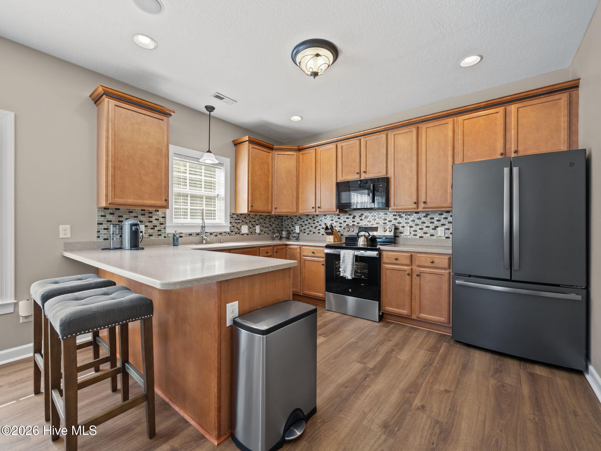 100569646 | Photo 16