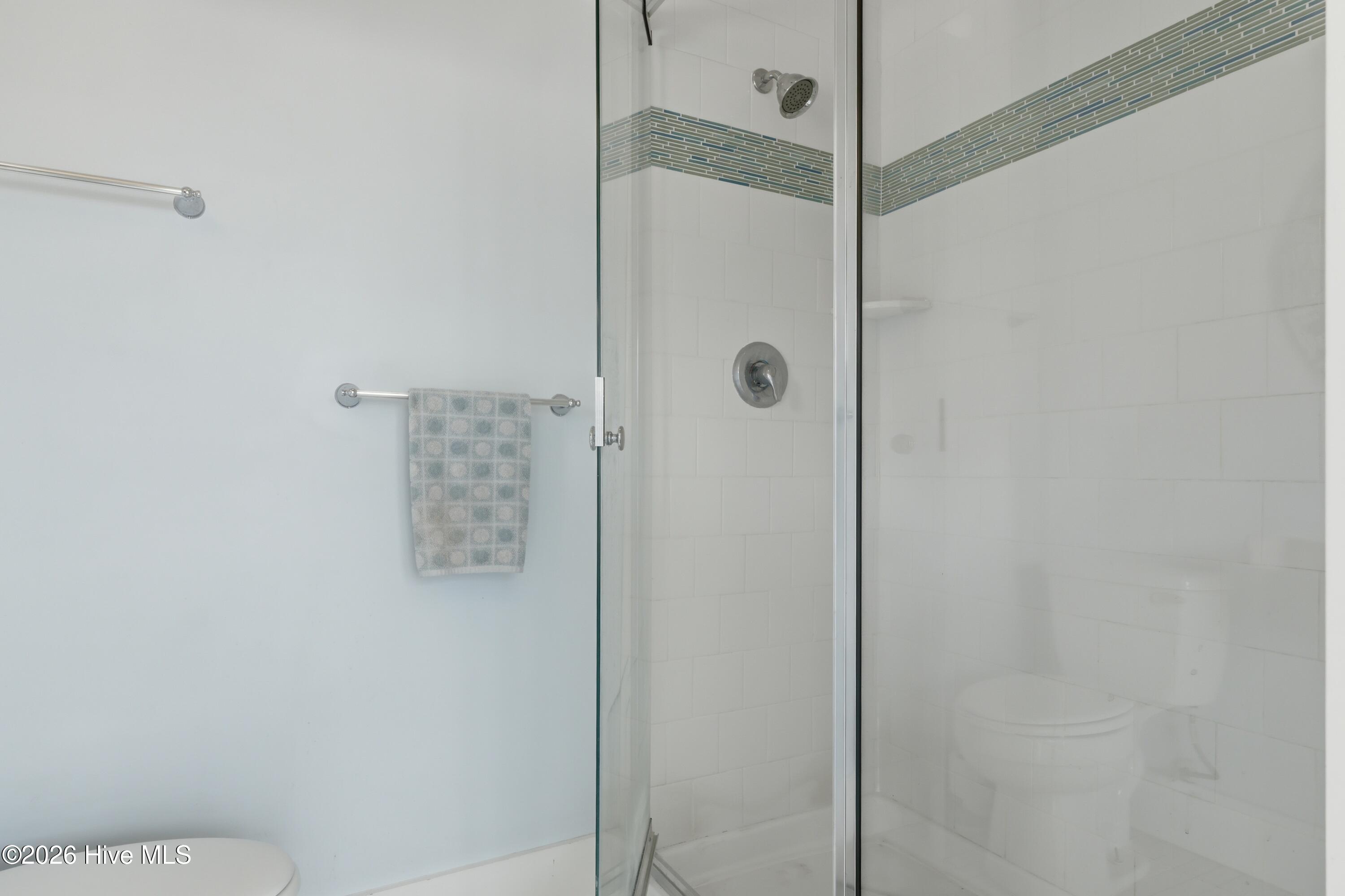 100564294 | Photo 19