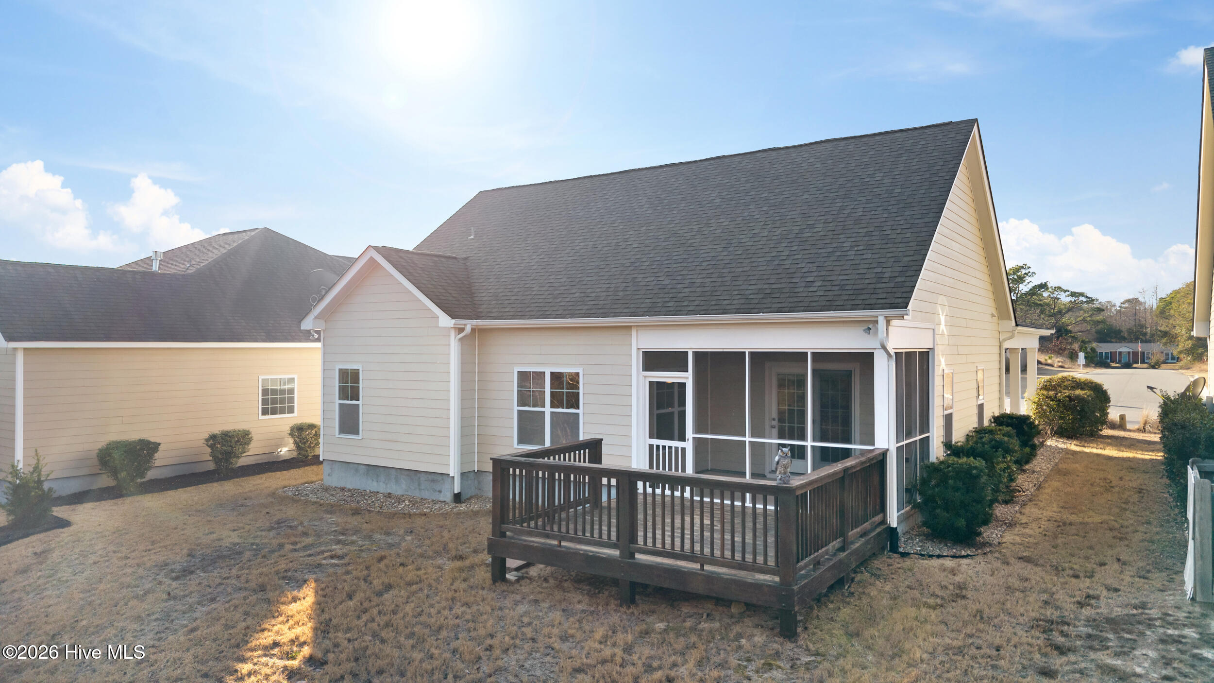 100547998 | Photo 33