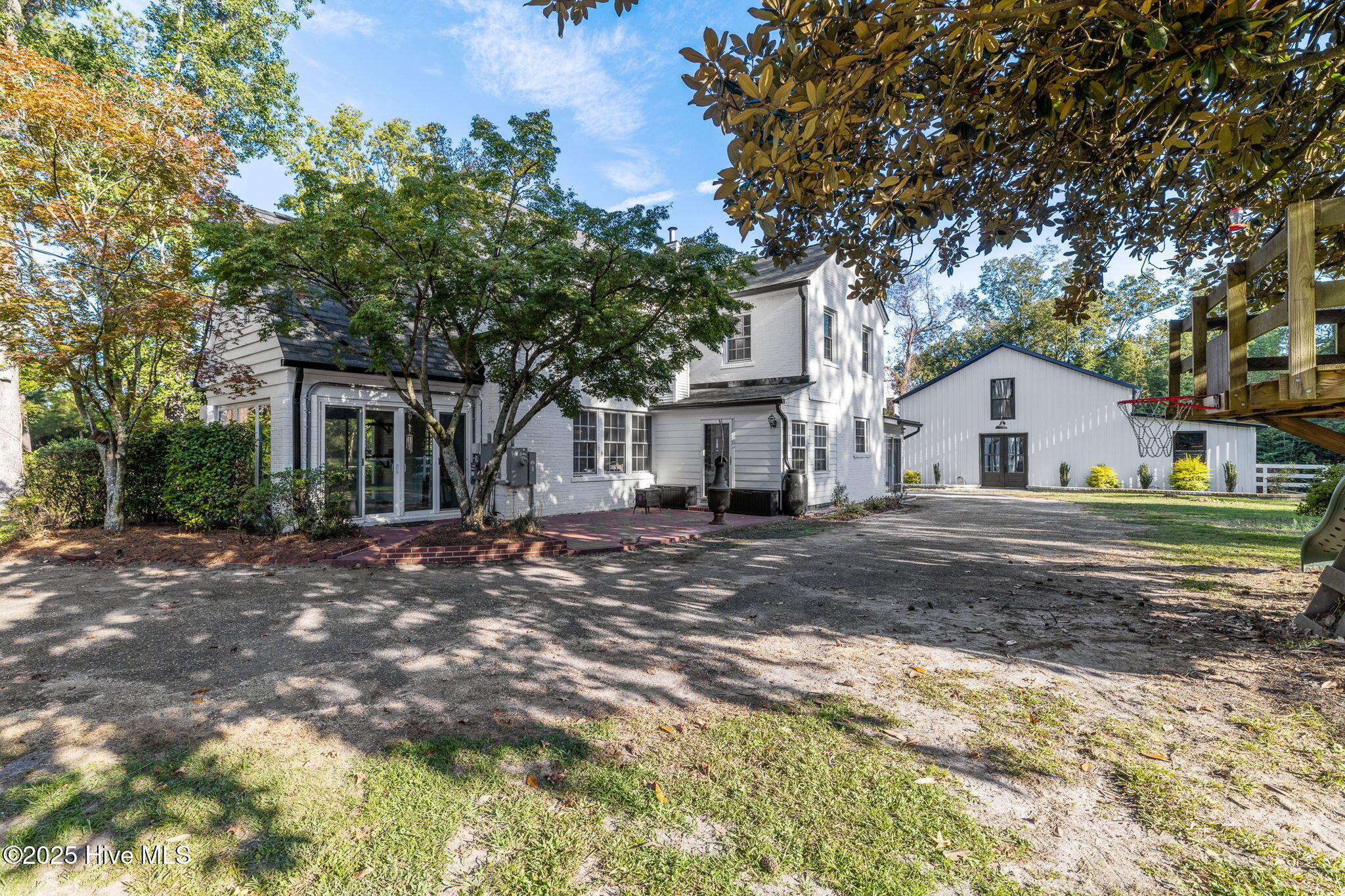 100533679 | Photo 58