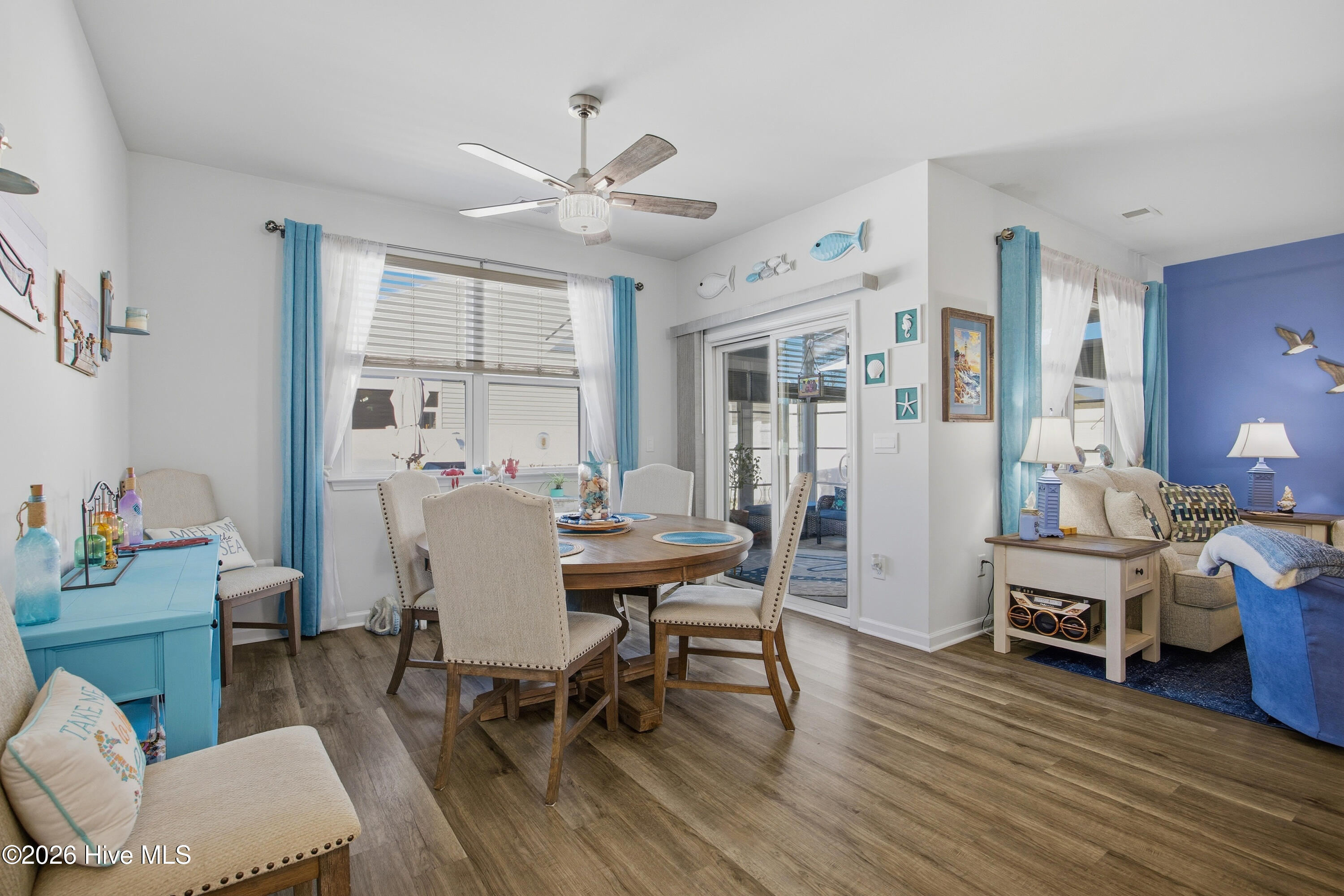 100550888 | Photo 29