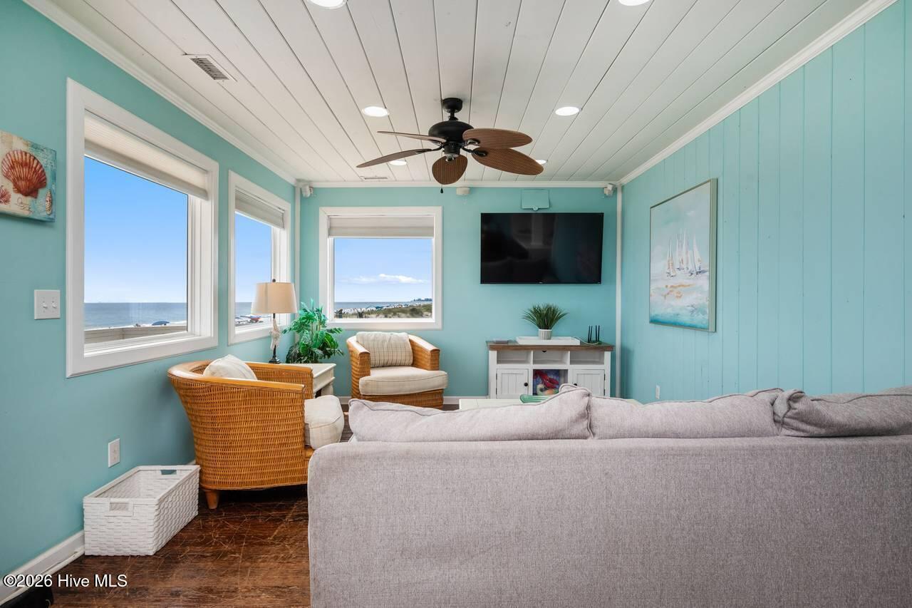 100553106 | Photo 18