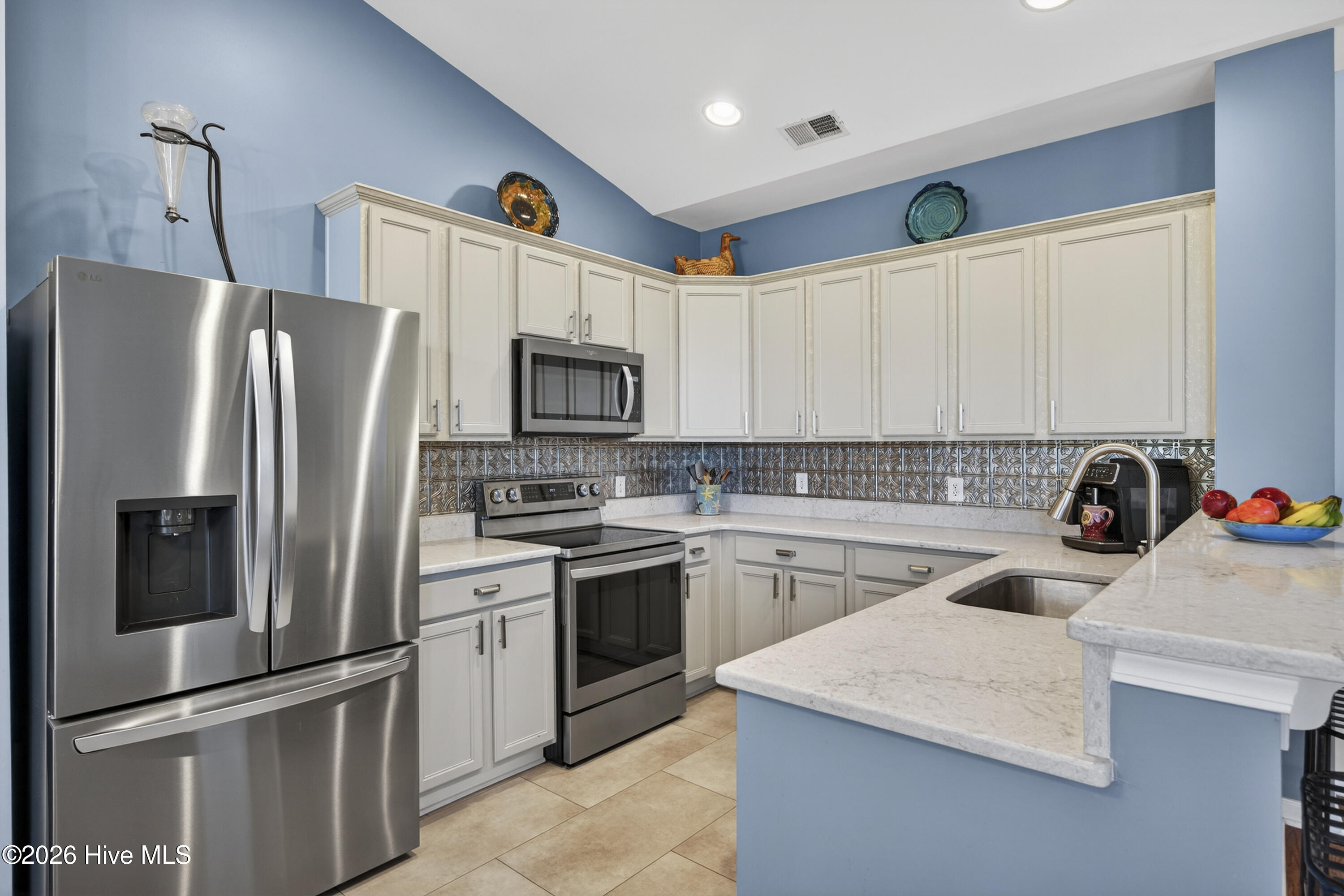 100564914 | Photo 13