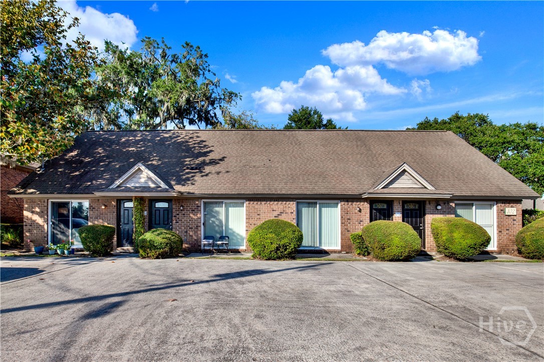 Property at 102 Magnolia Avenue