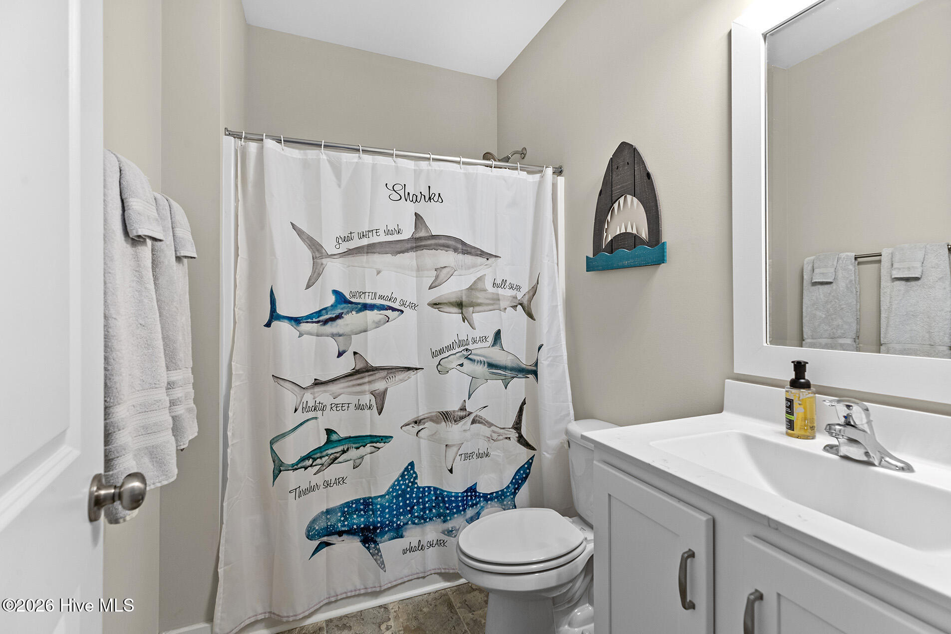 100550596 | Photo 33